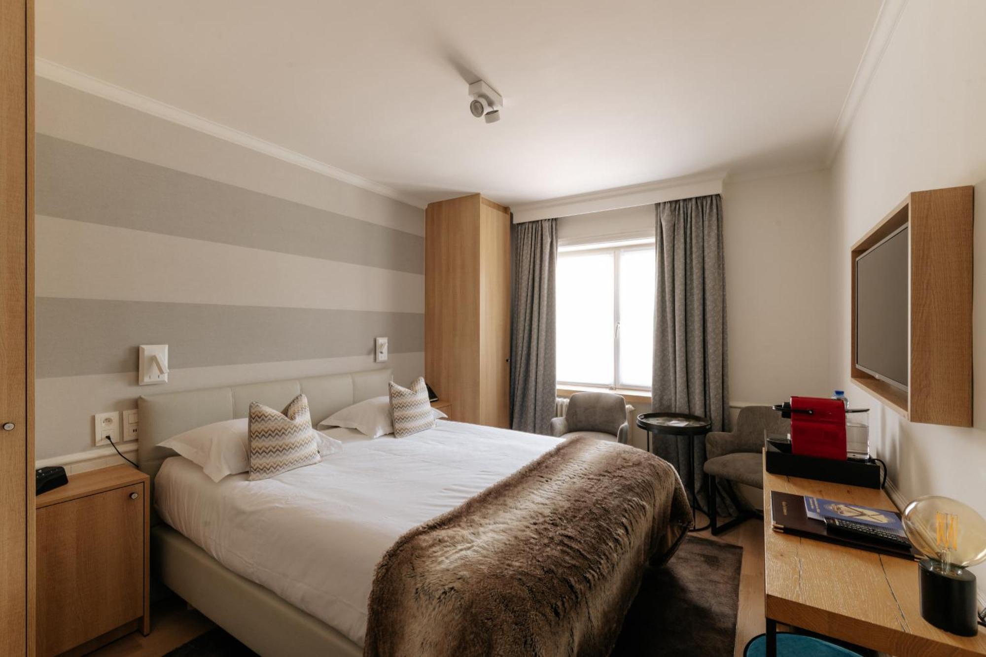 Standard King Room