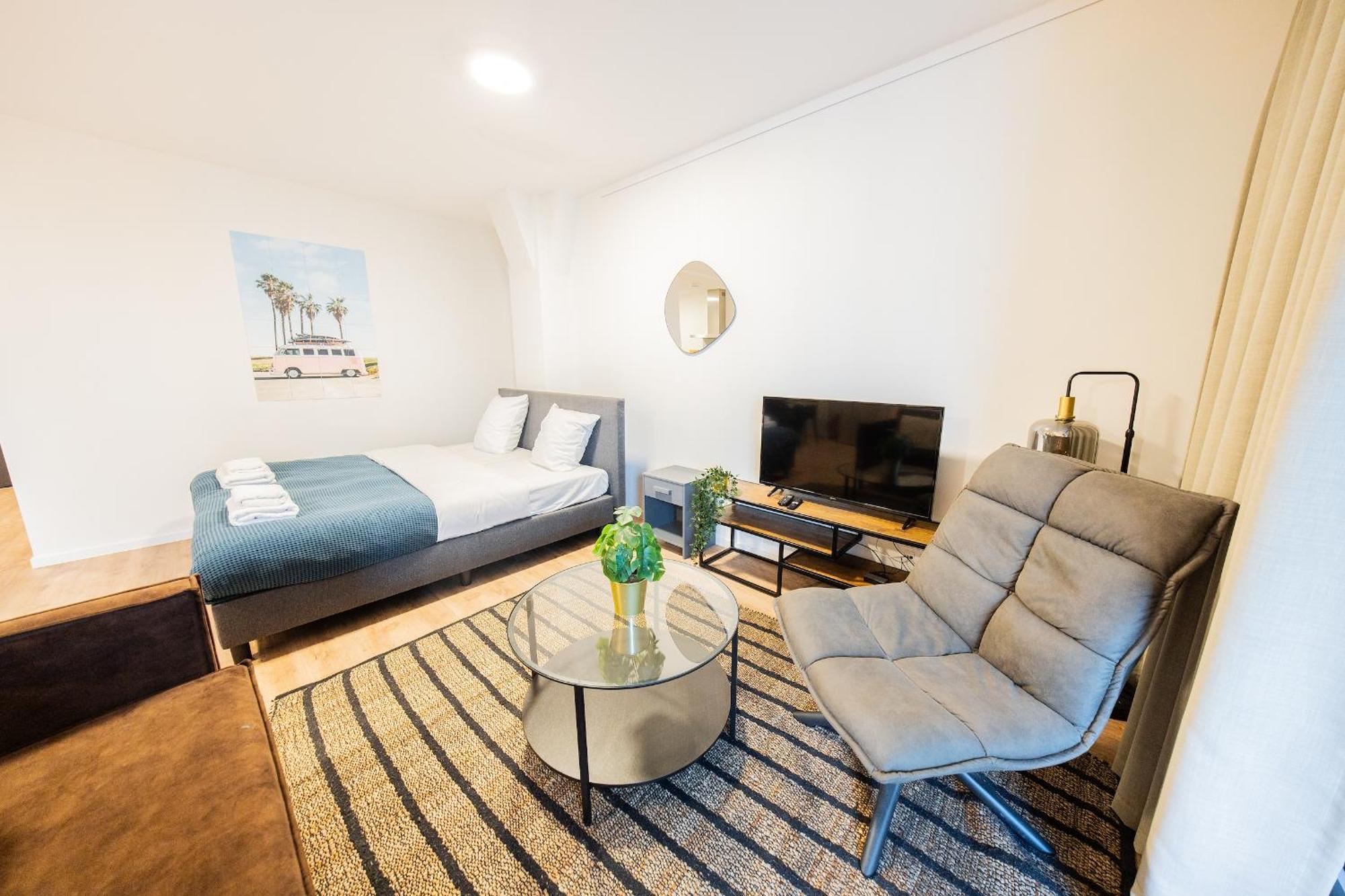 Studio Apartment