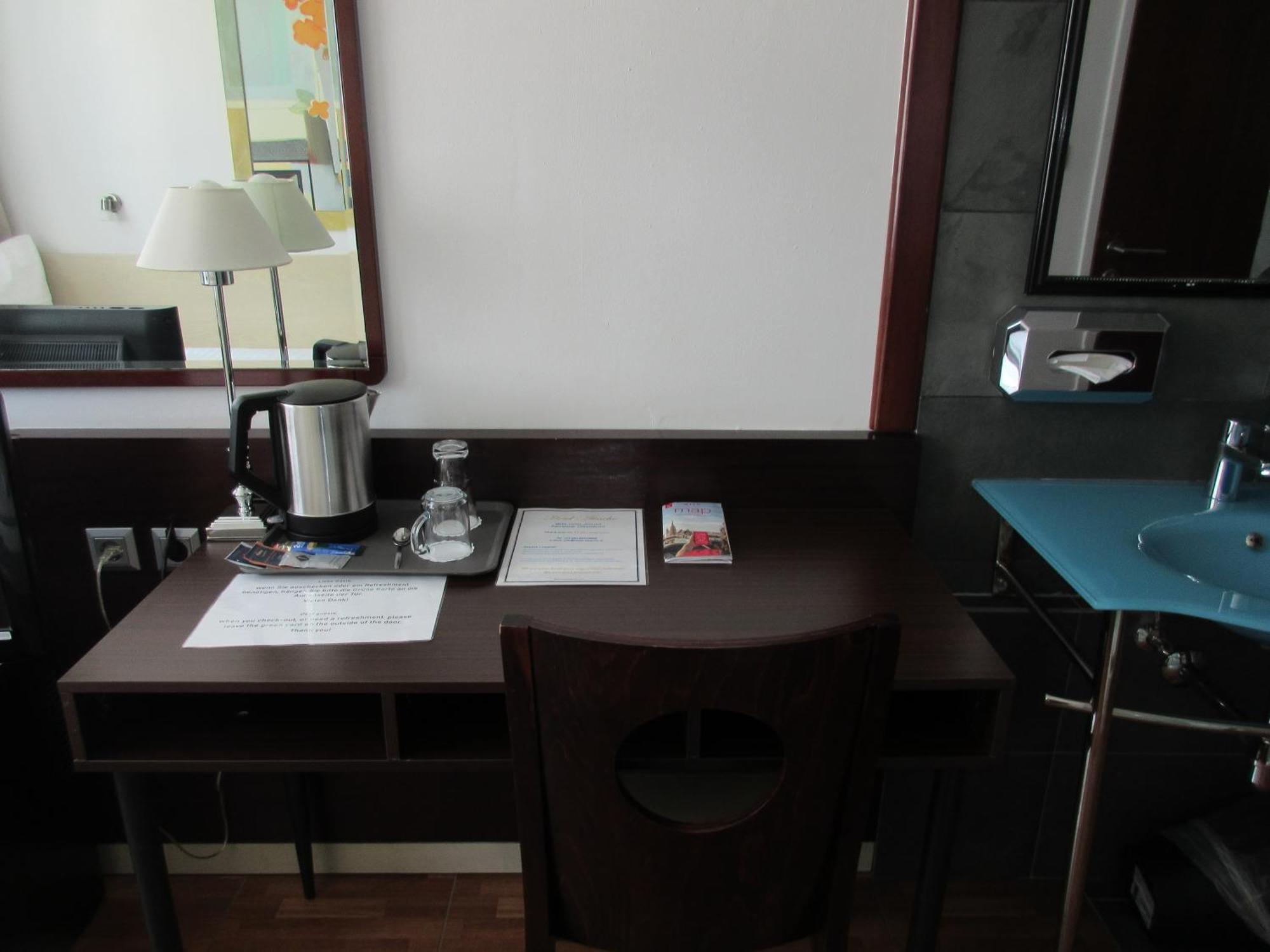 Single Room,1681712391:JPEG