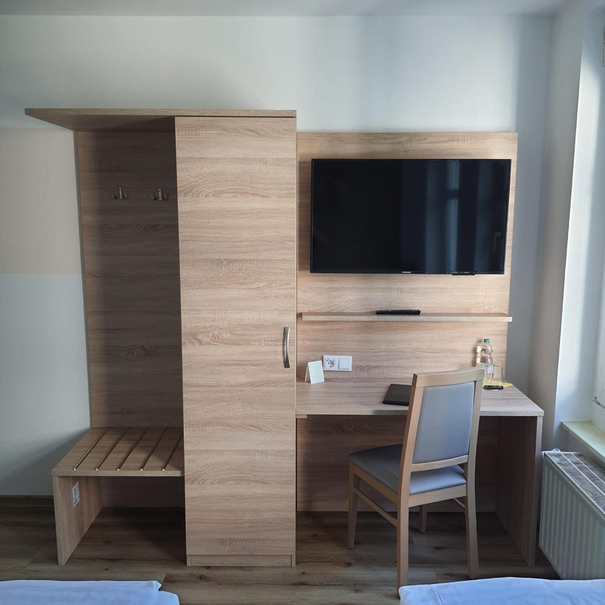 Deluxe Double Room,1681714417:JPEG