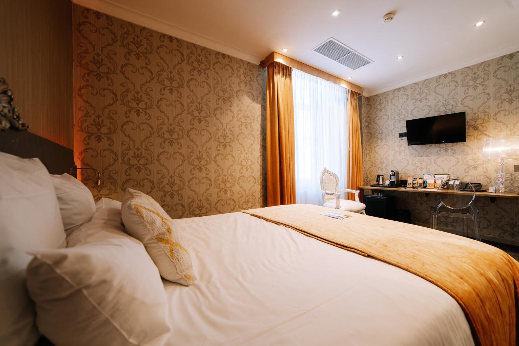 Club Double Room