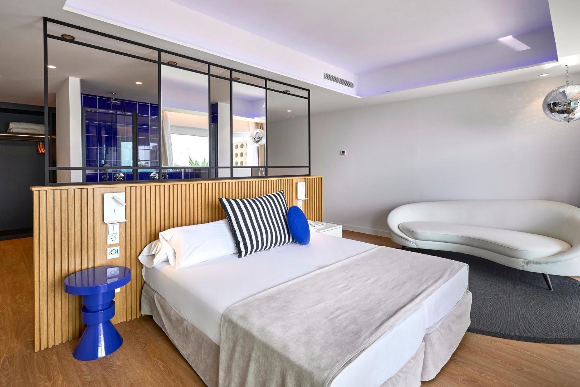 Junior Suite Front Sea View