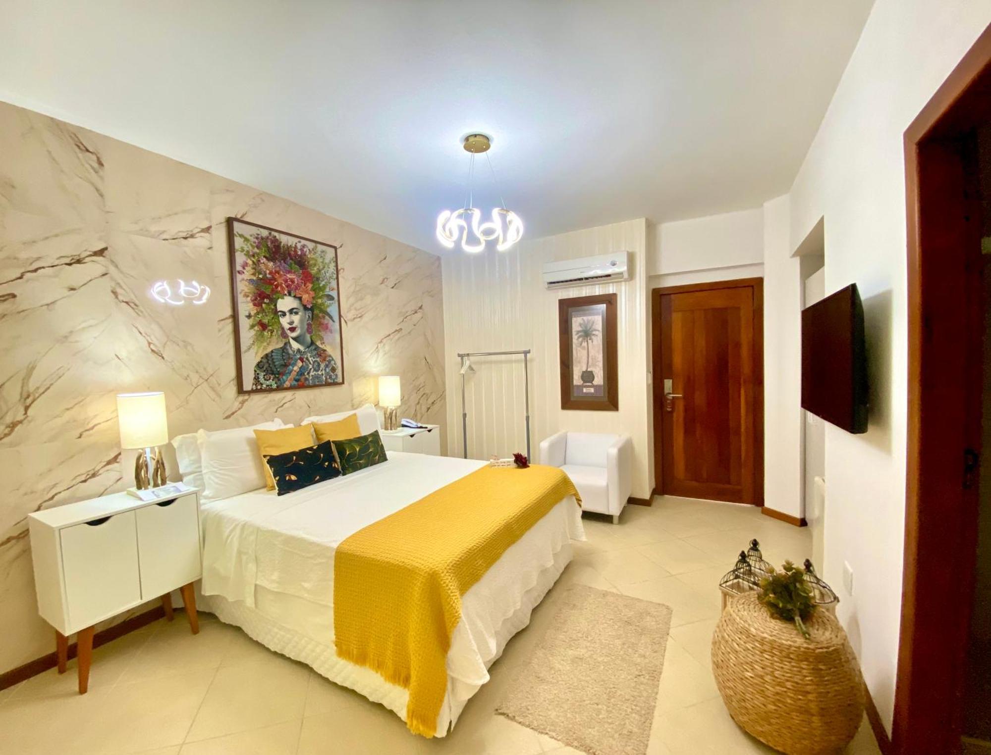 Deluxe Double Room Jacuzzi without Balcony without Window