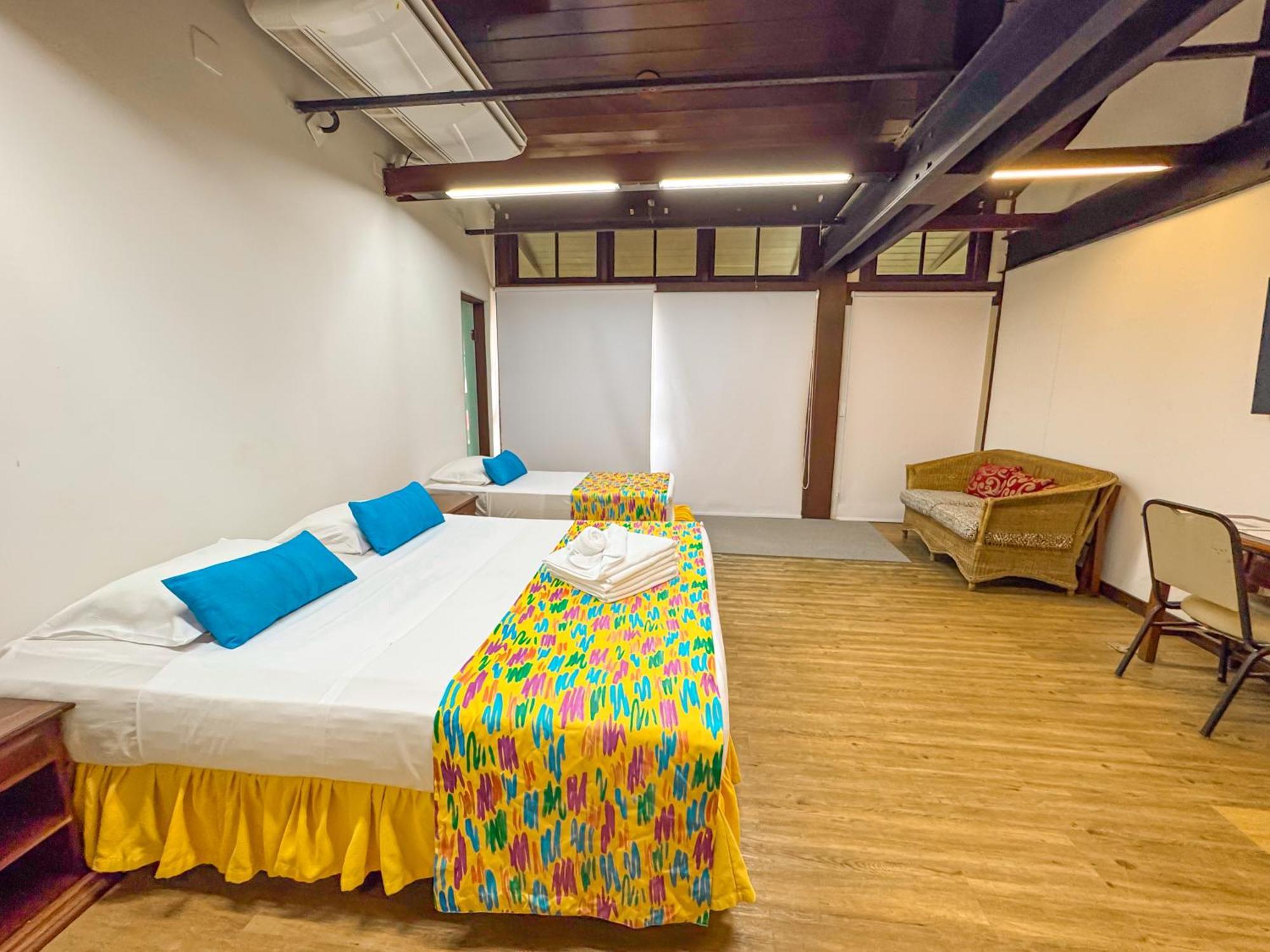 Economy Family Room