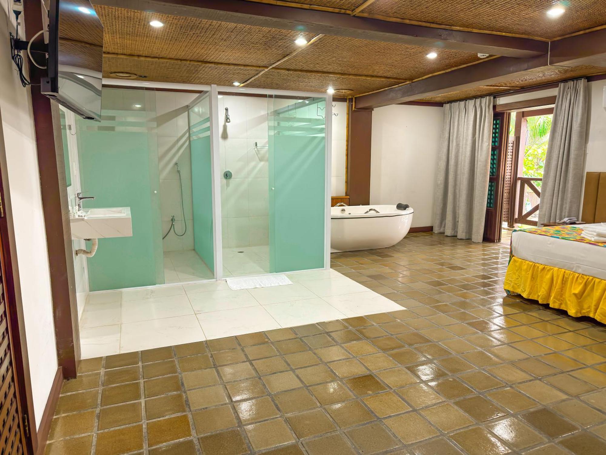 Standard Room Bath