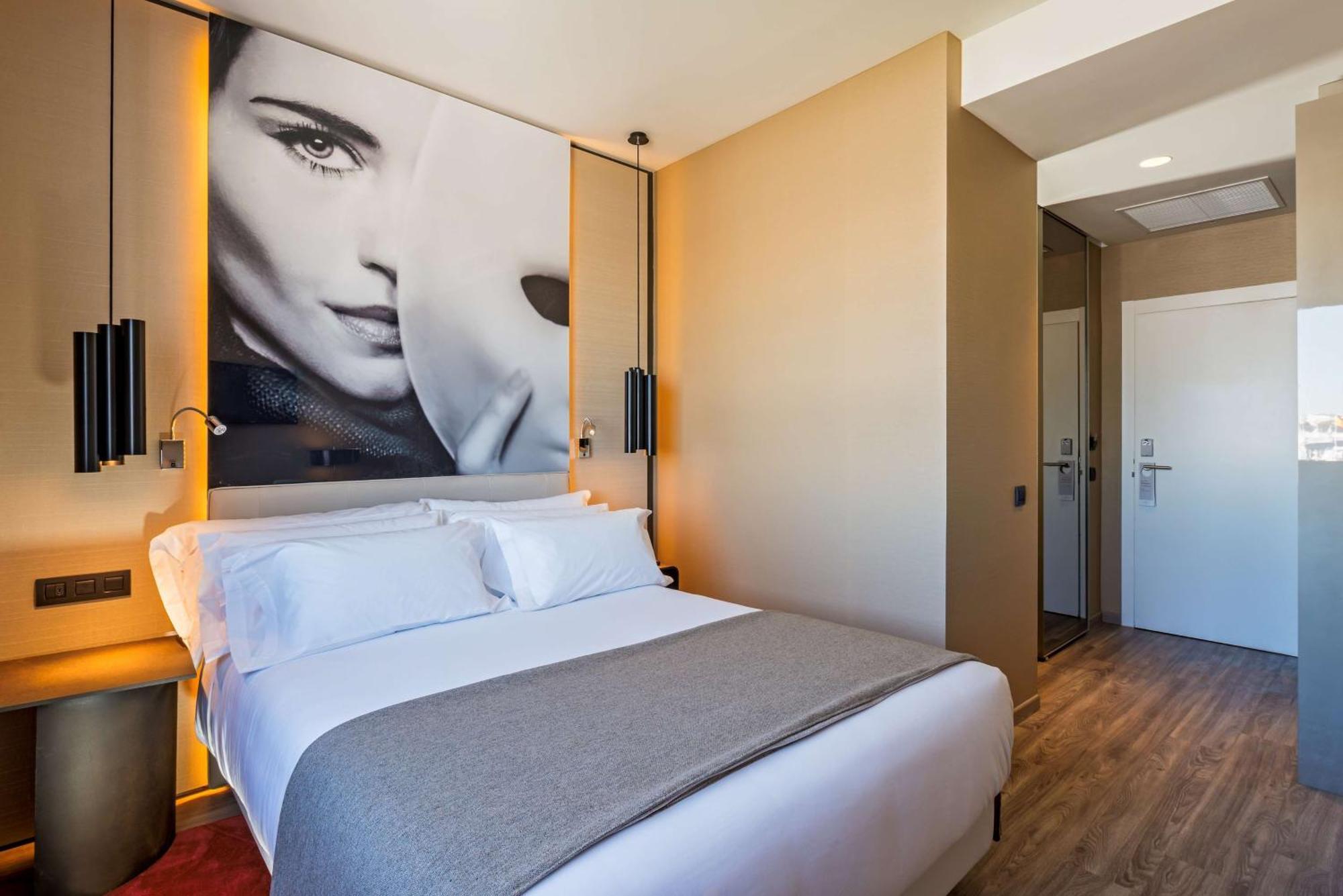 Superior Double or Twin Room,1681749504:JPEG