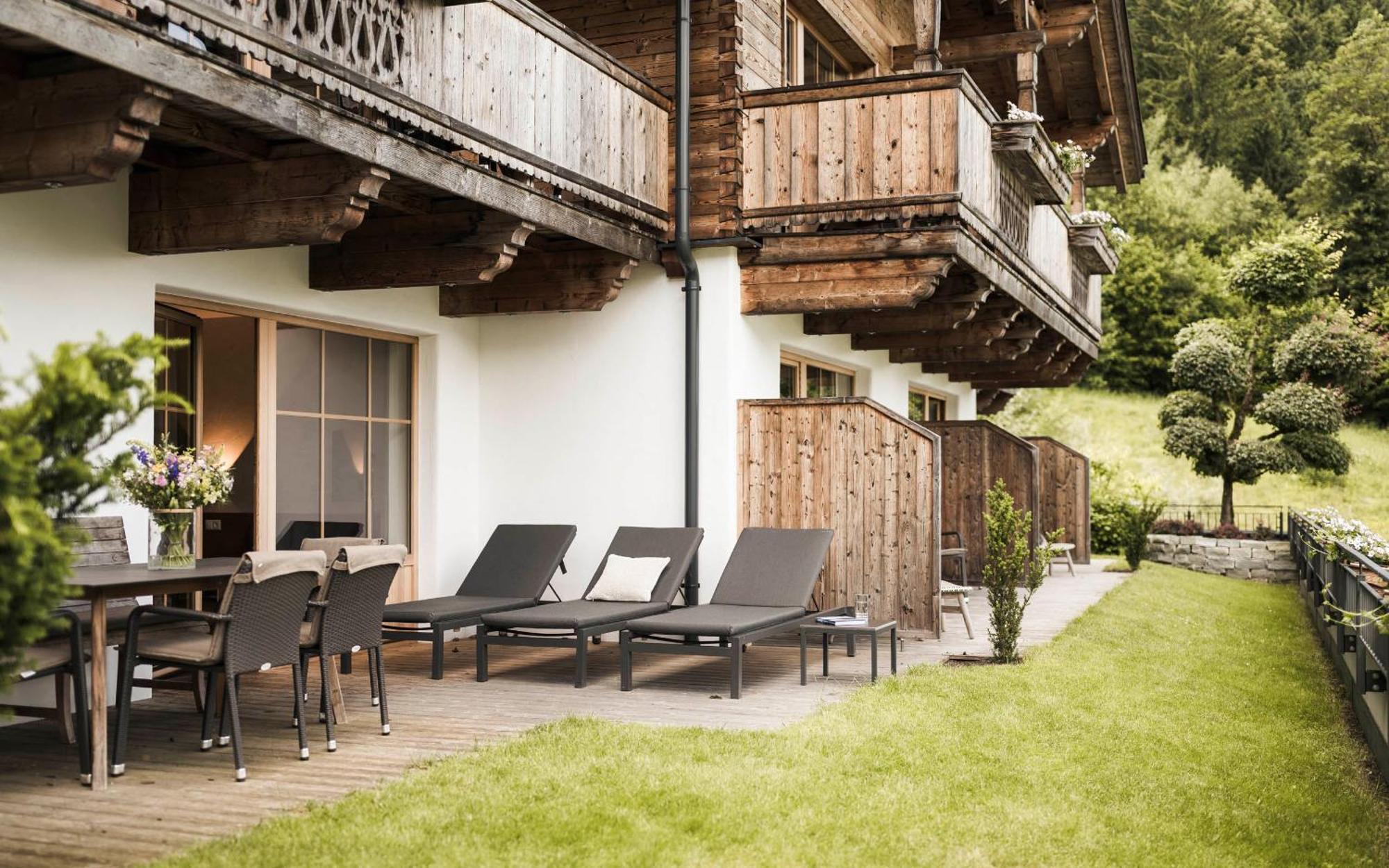 Classic Penthouse with Terrace,1681752267:JPEG
