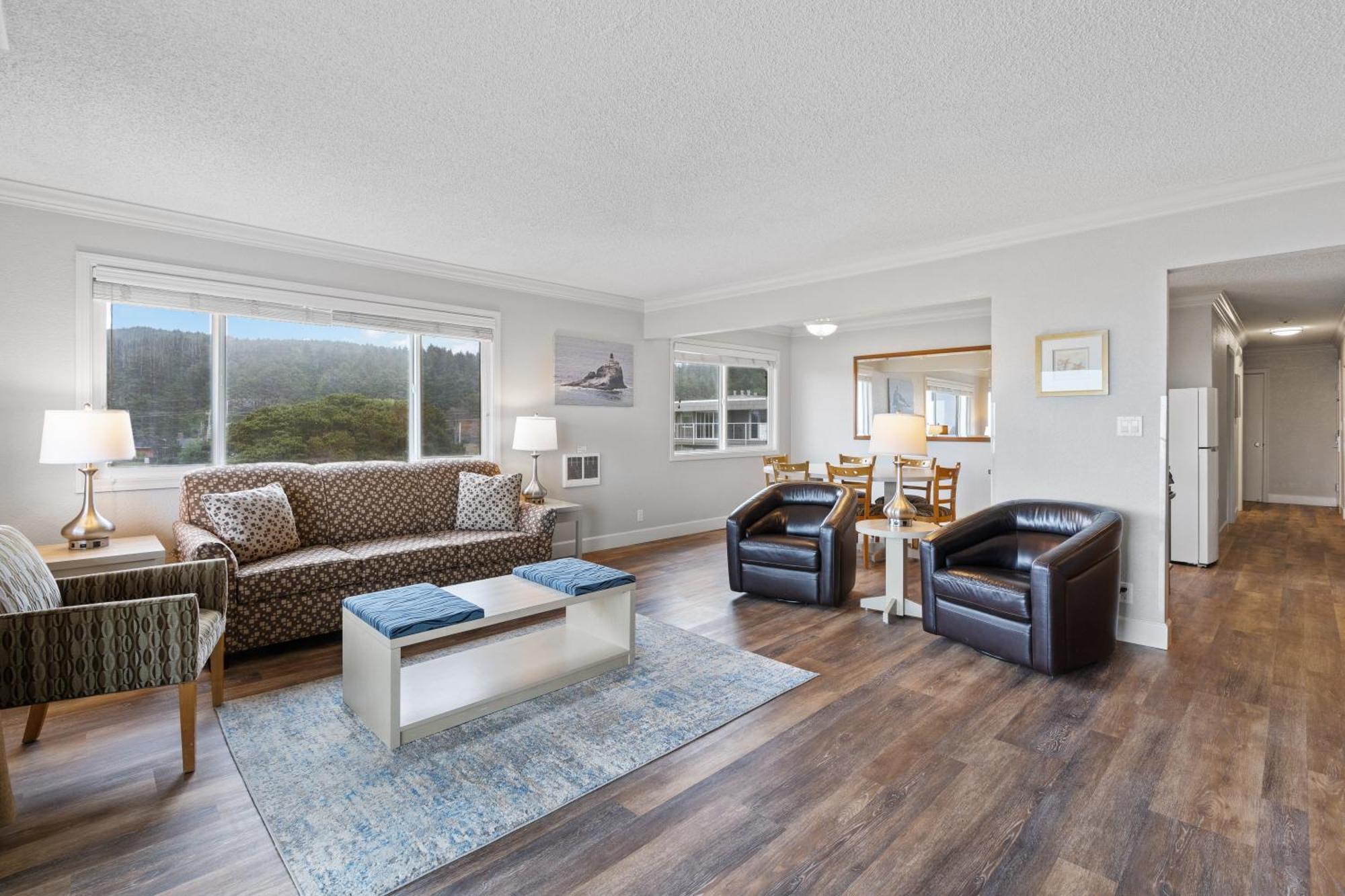 Queen Suite