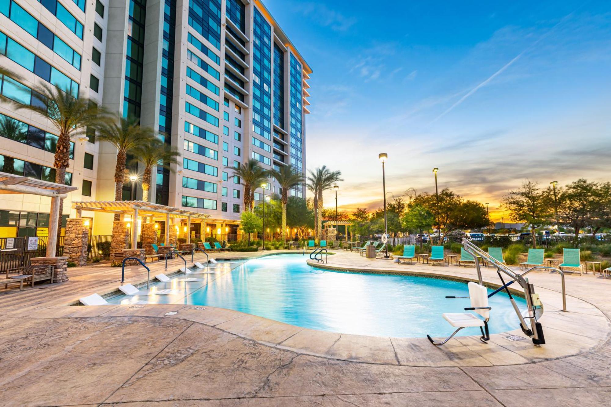 Suite Pool View,1681766273:JPEG