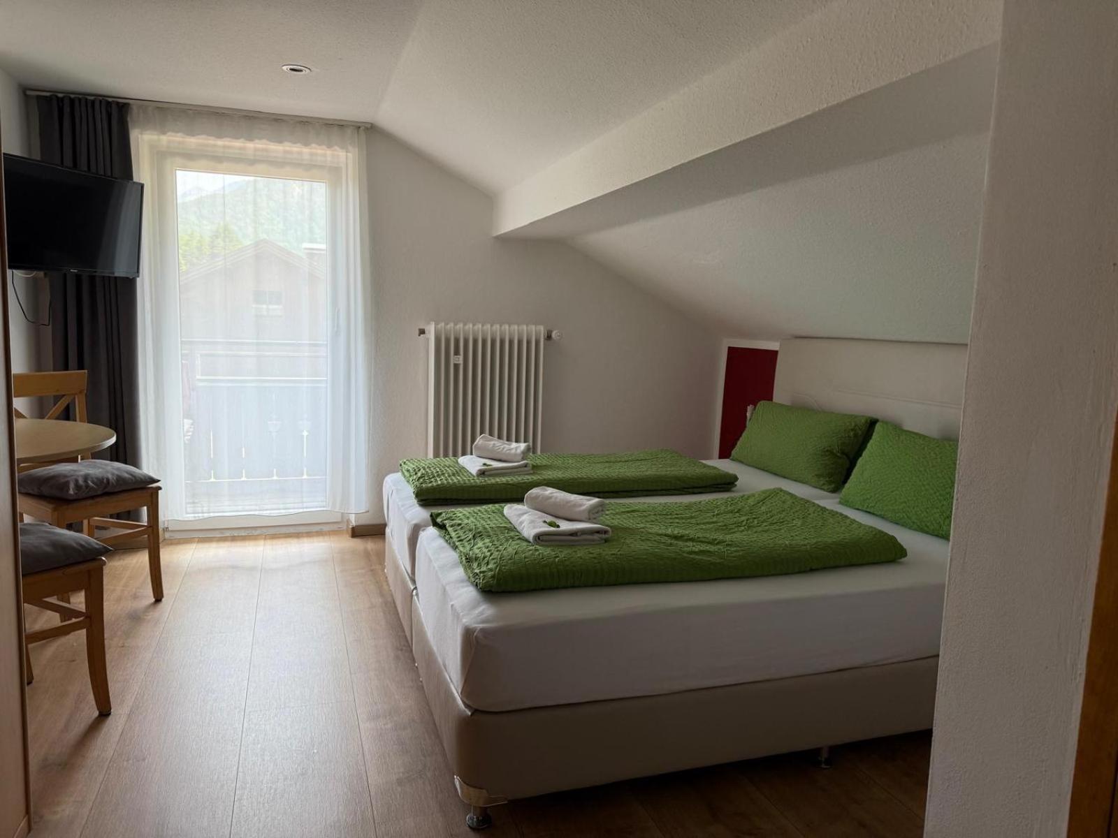 Double Room Private Bathroom