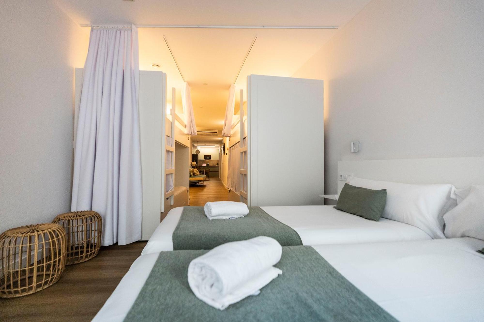 6-Bed Mixed Dormitory Room