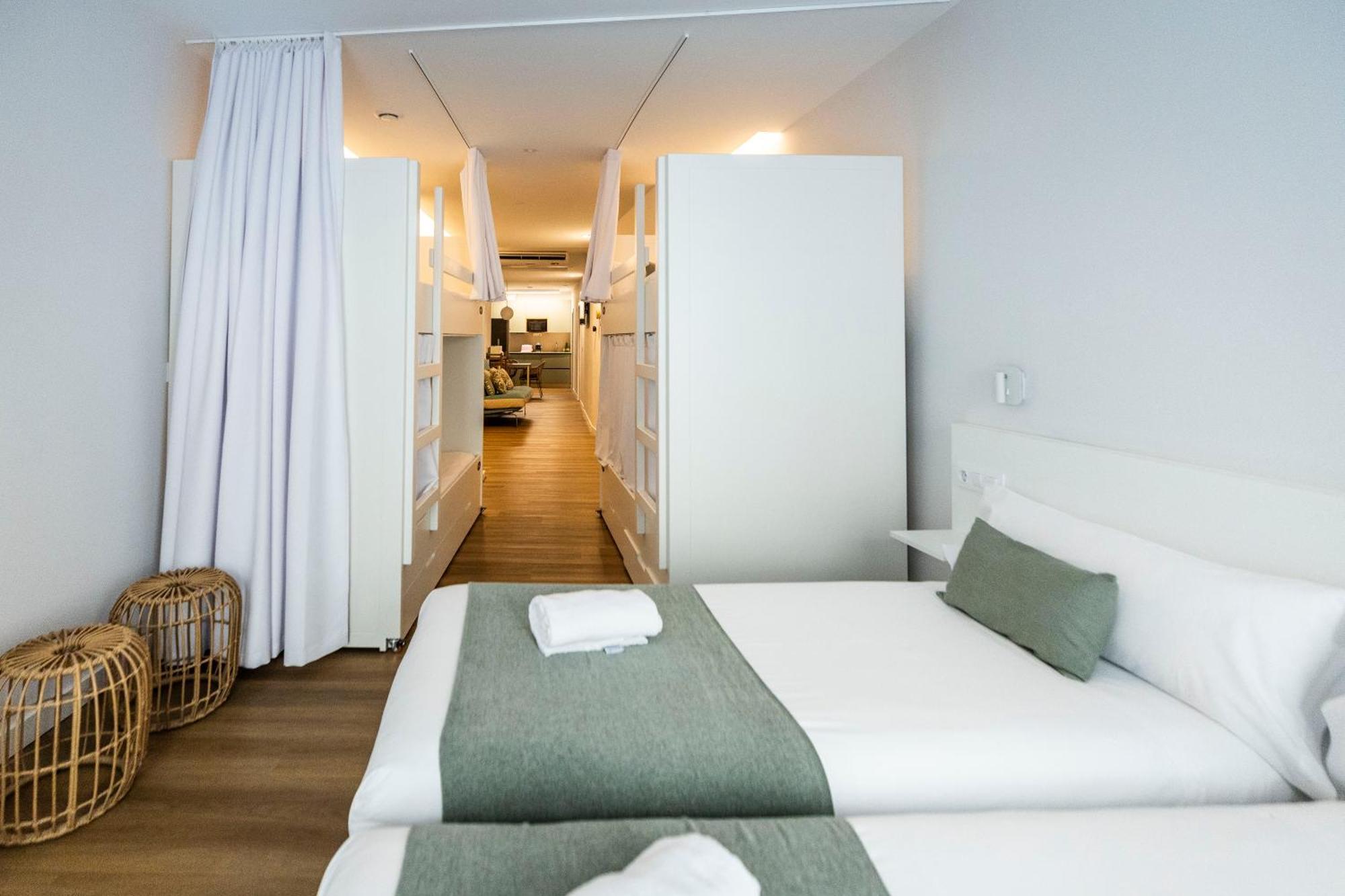 6-Bed Mixed Dormitory Room