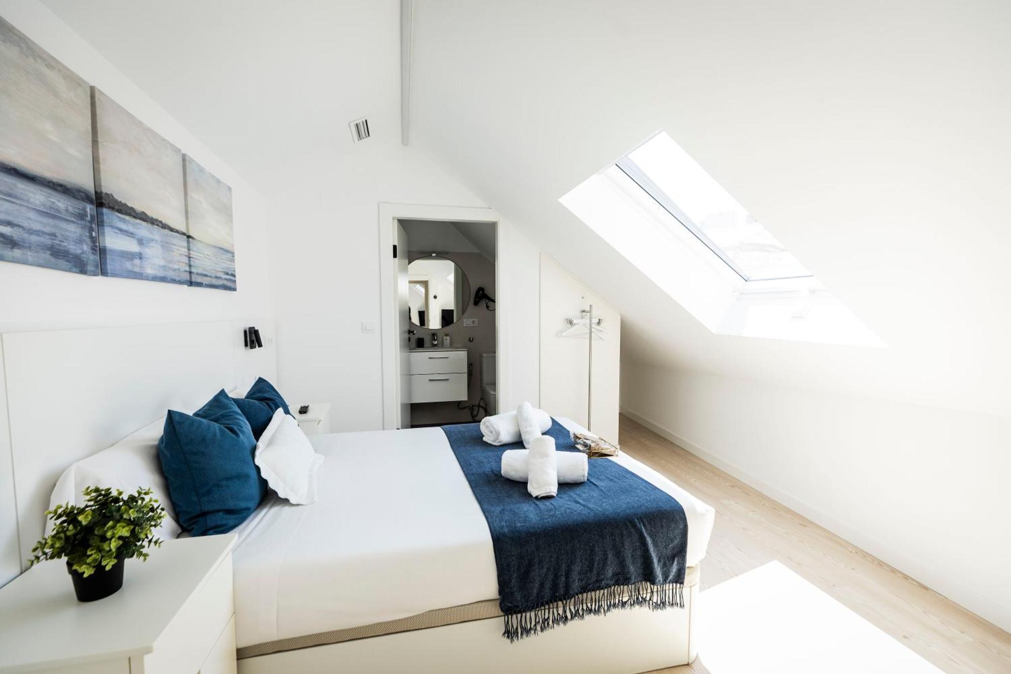 Double Room Private Bathroom