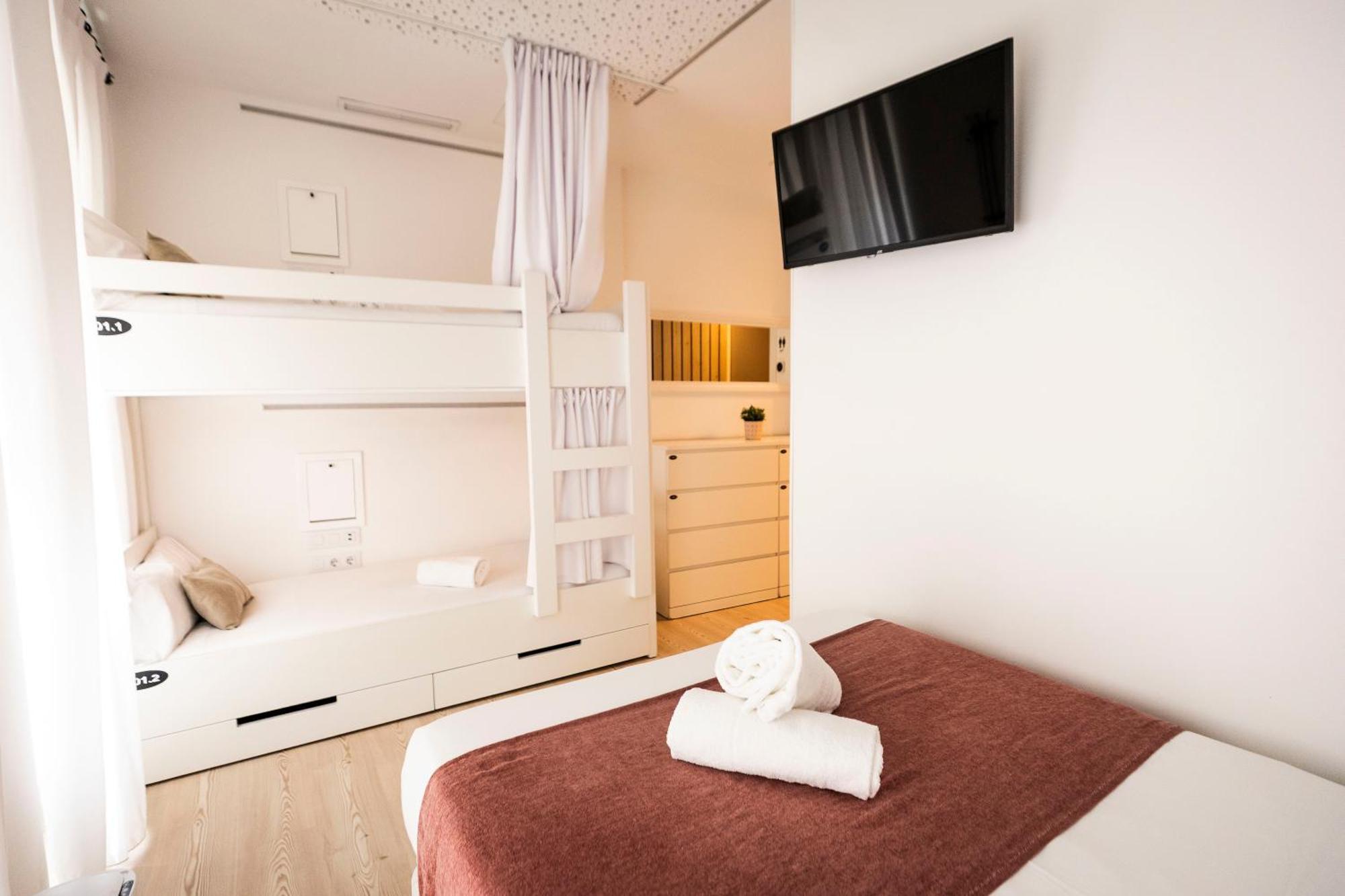 Mixed Dormitory Room