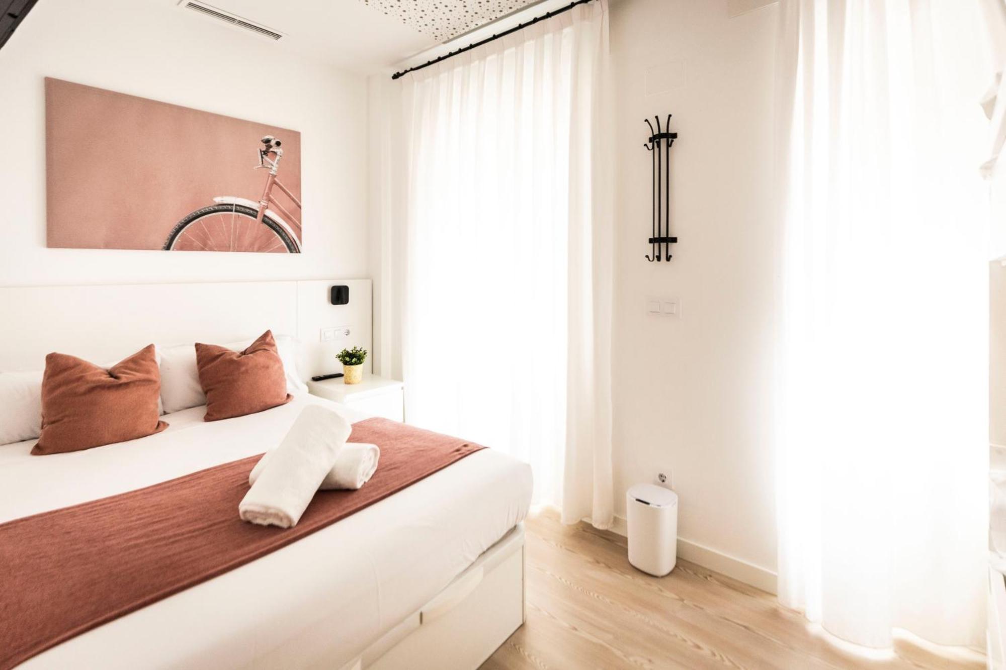 Mixed Dormitory Room