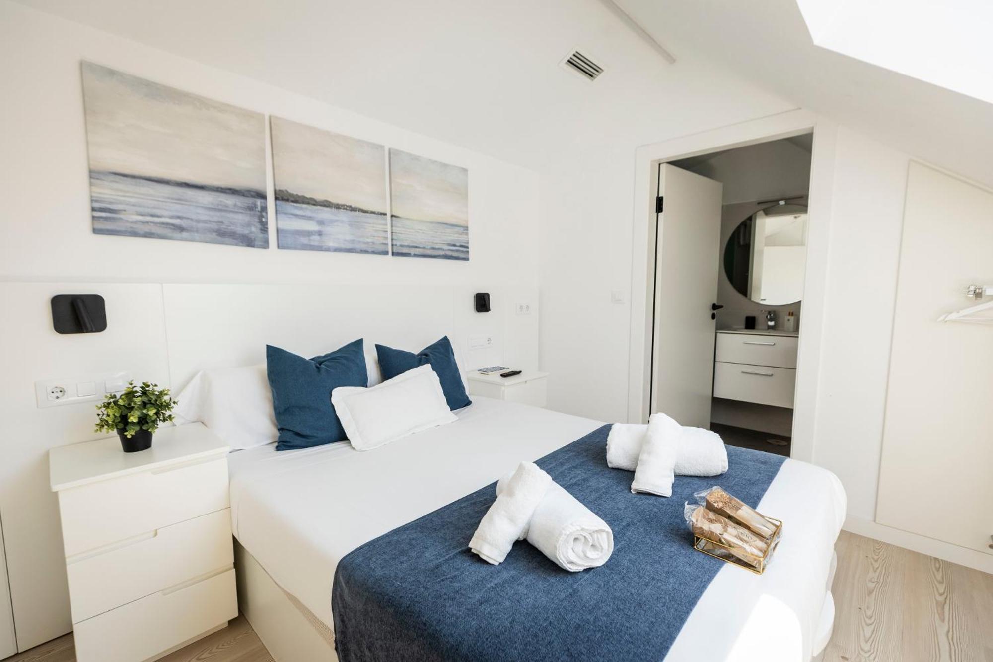 Double Room Private Bathroom