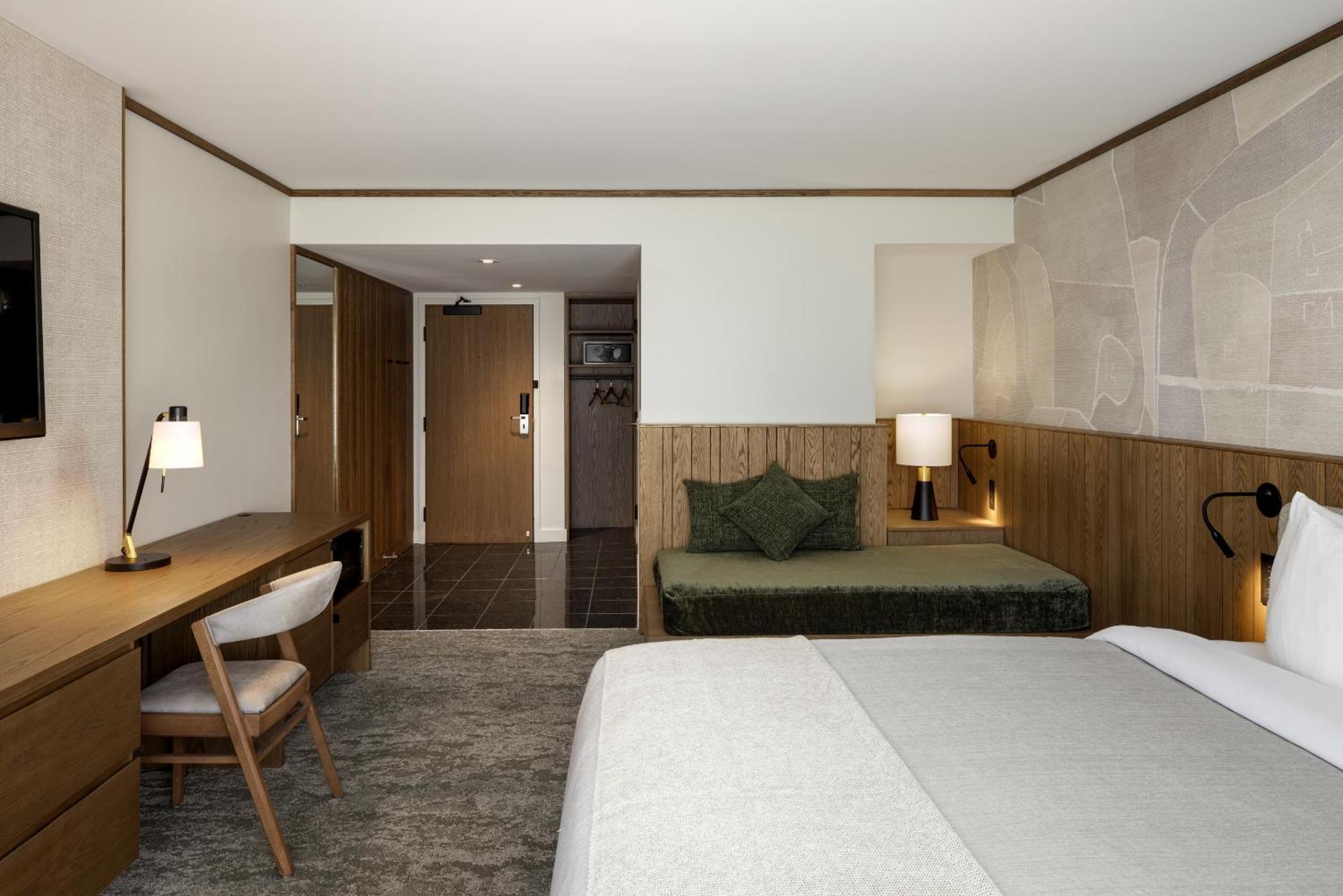 Superior King Room Bed Disability Access