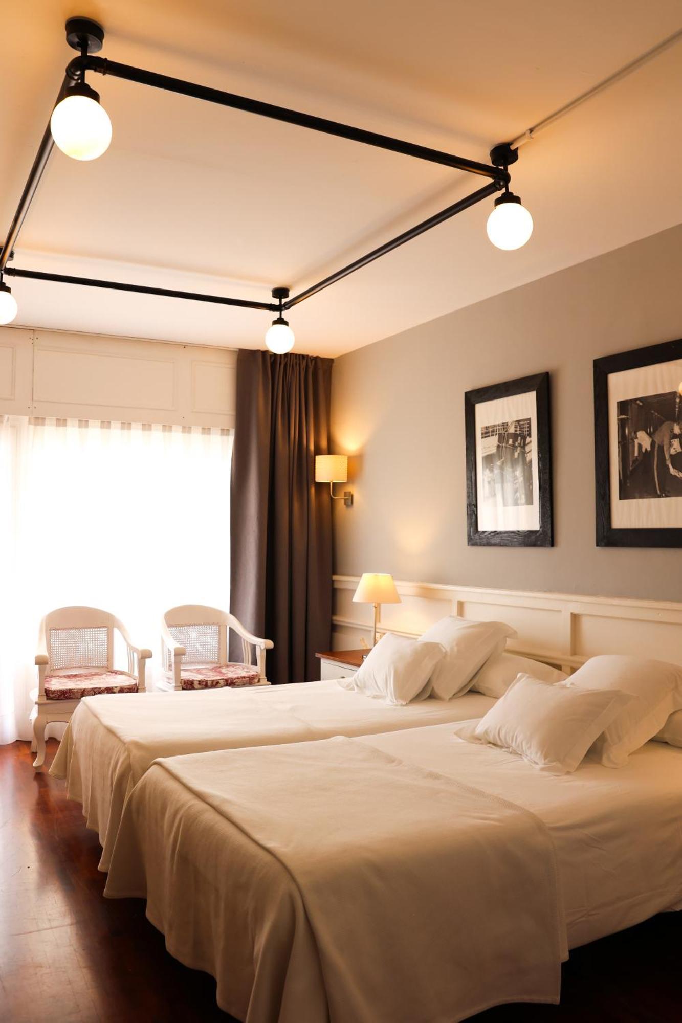 Double or Twin Room Garden View
