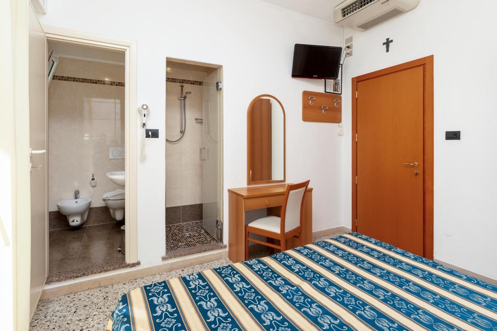 Superior Double or Twin Room Sea View