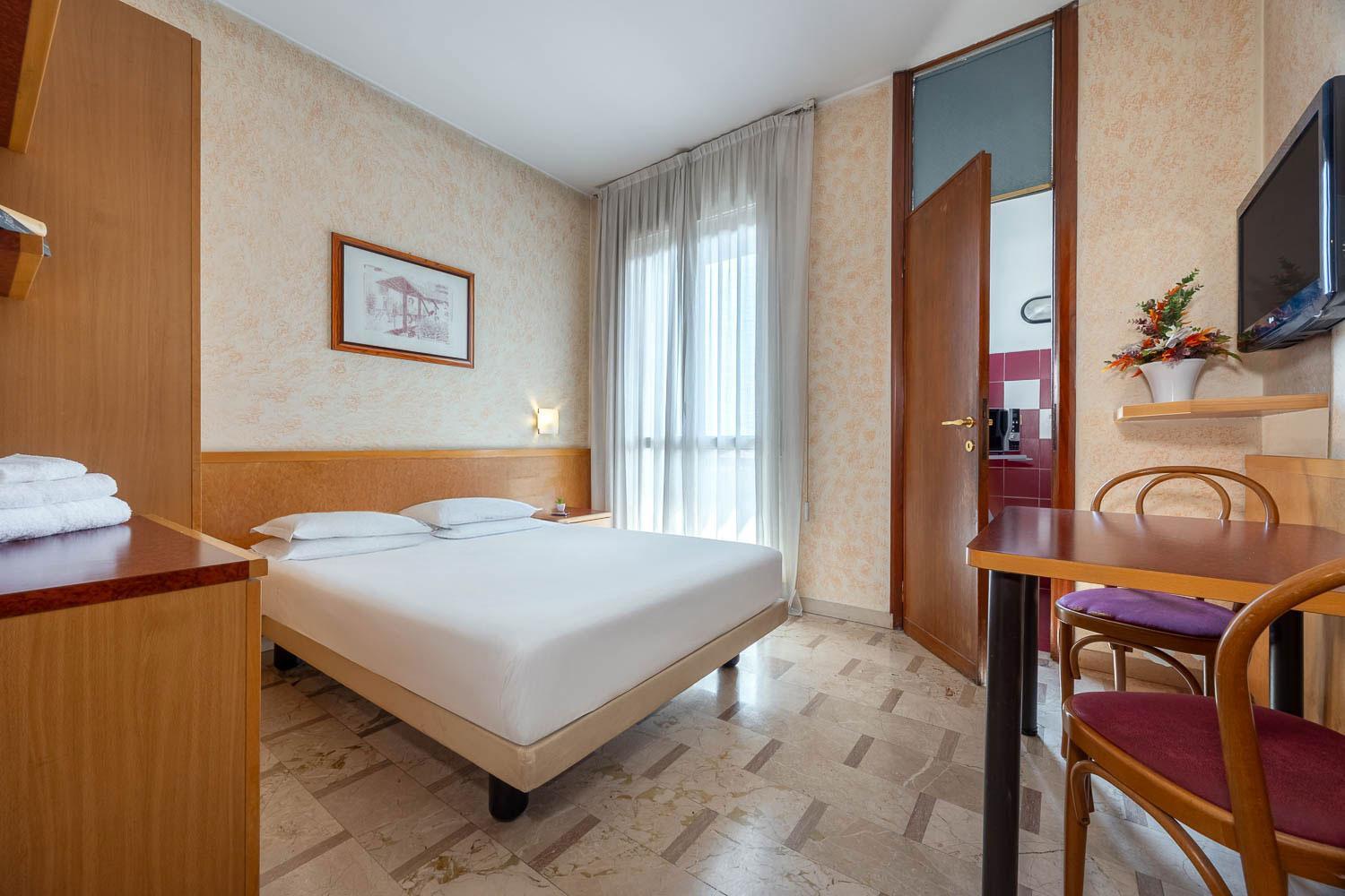 Double Room Kitchenette,1683810017:JPEG