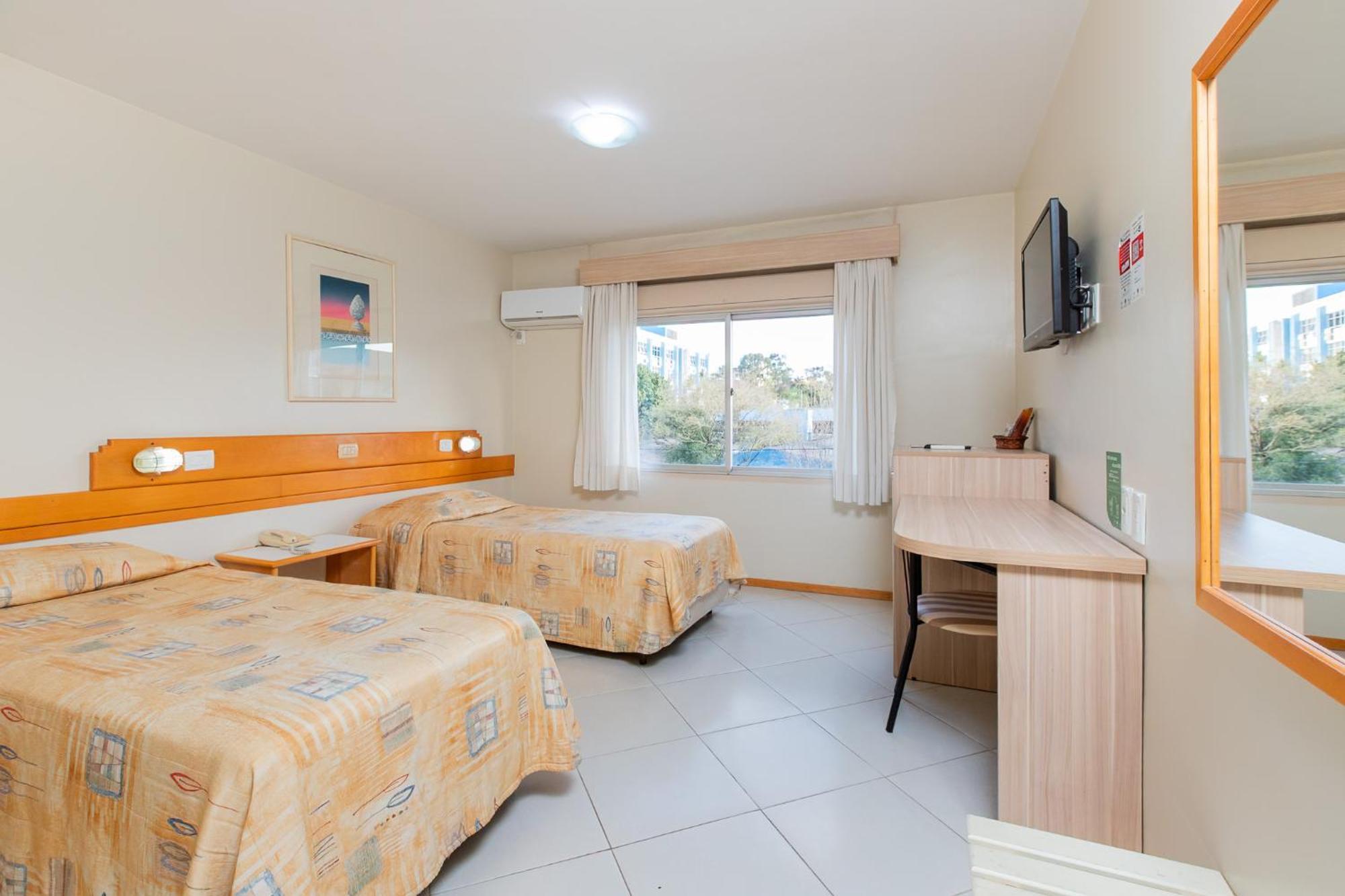 Quarto Standard com 2 Camas de Solteiro
