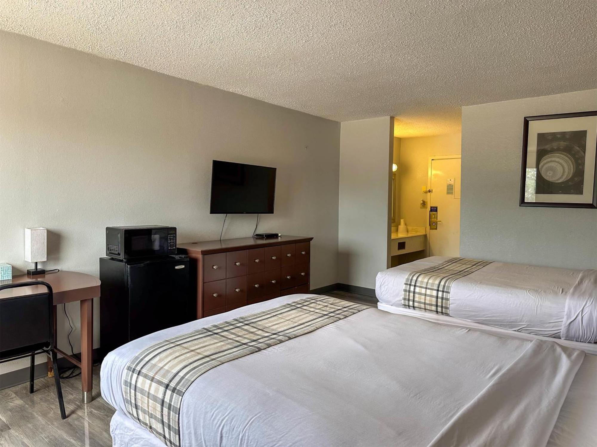 Quadruple Room Non-Smoking