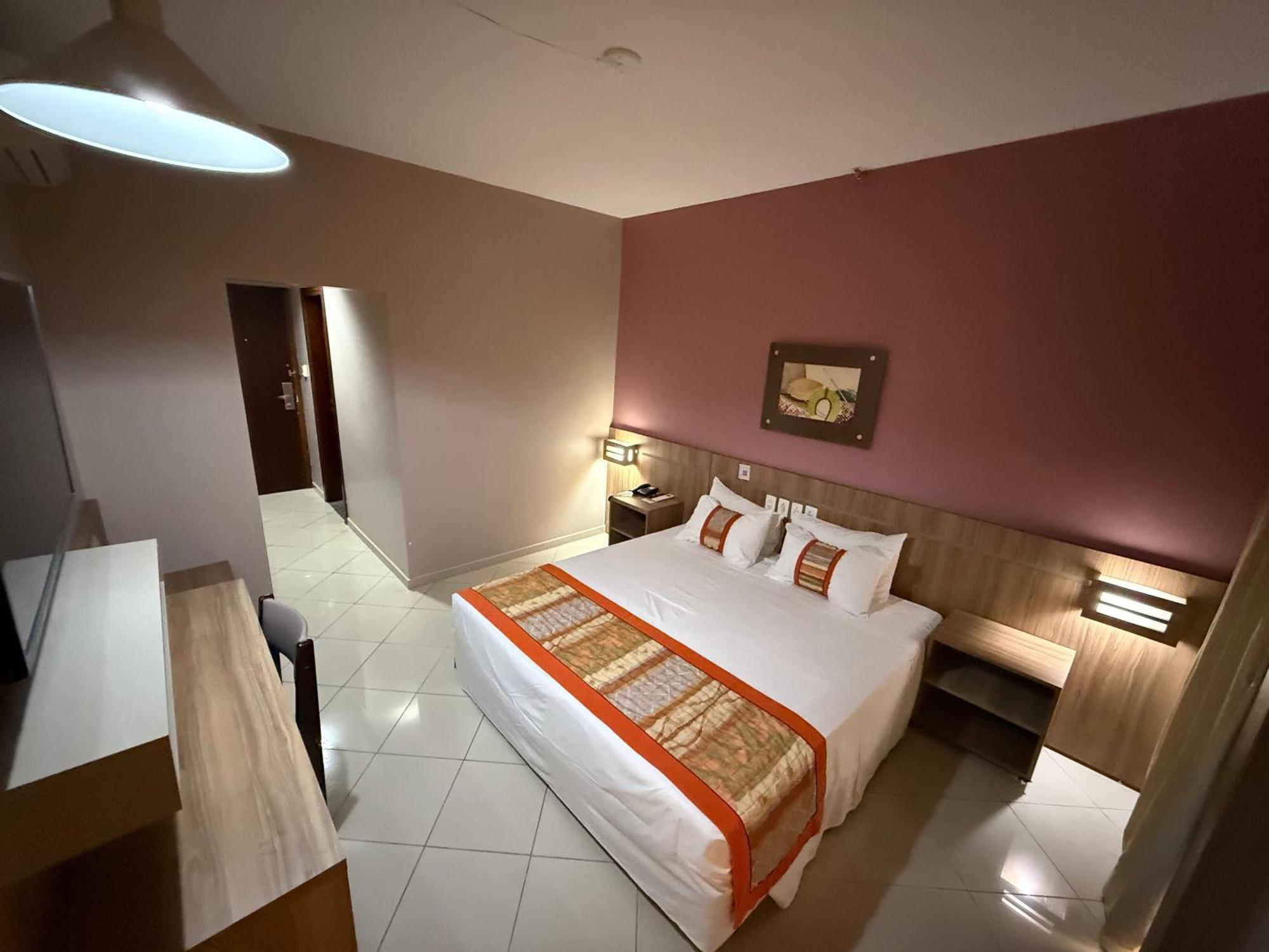 Luxury King Room,1683817598:JPEG