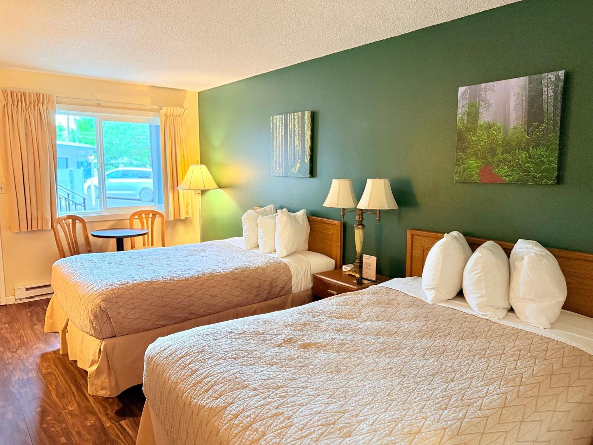 2 Beds Pet Friendly Dogs Only additional charges apply