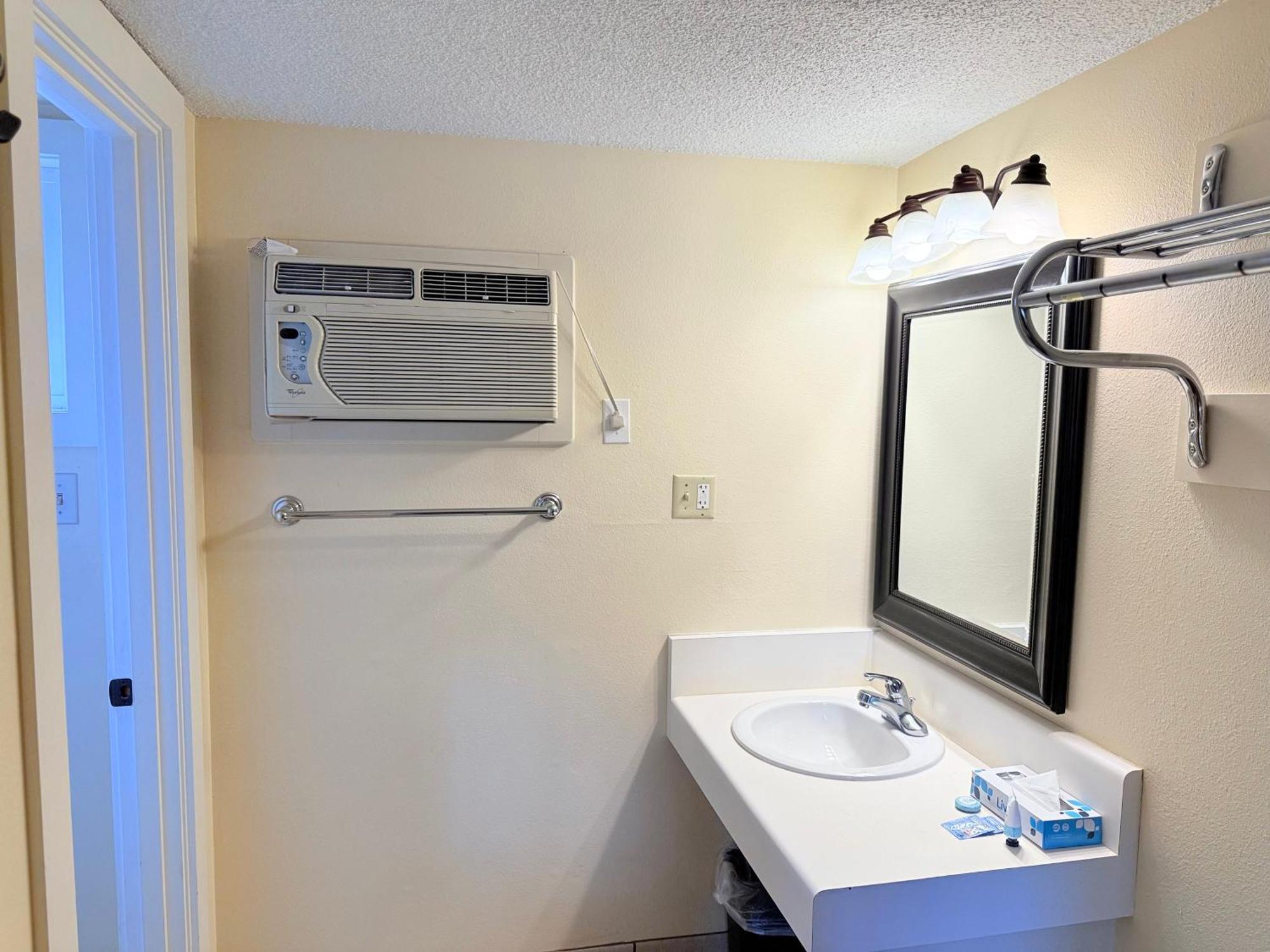 2 Beds Pet Friendly Dogs Only additional charges apply