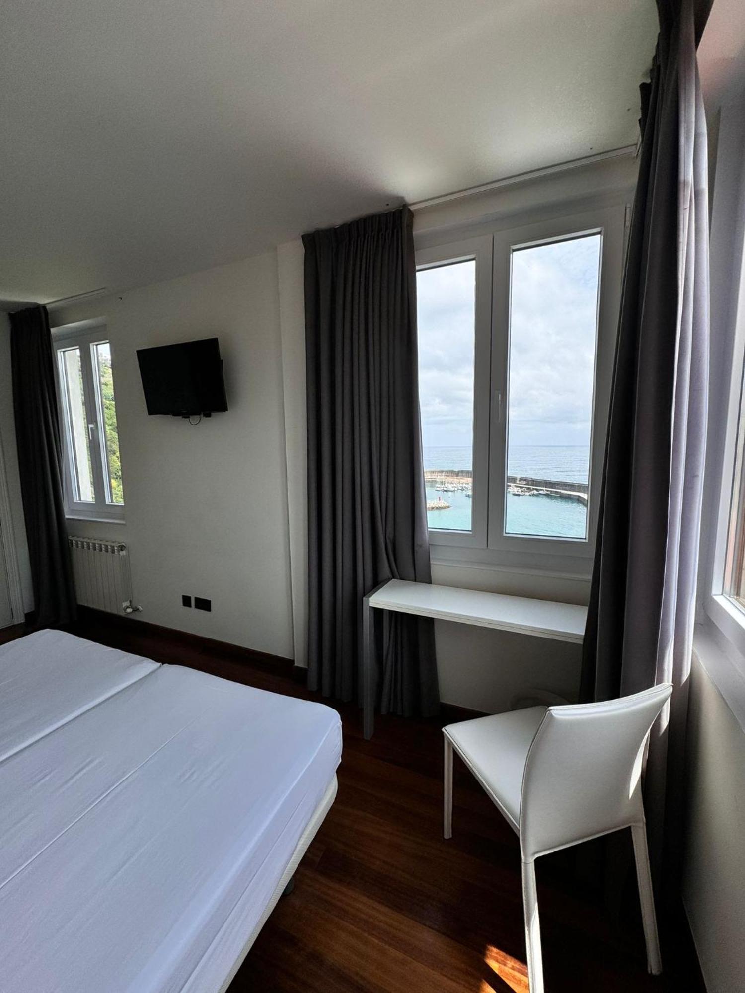 Double Room Sea View,1683833893:JPEG
