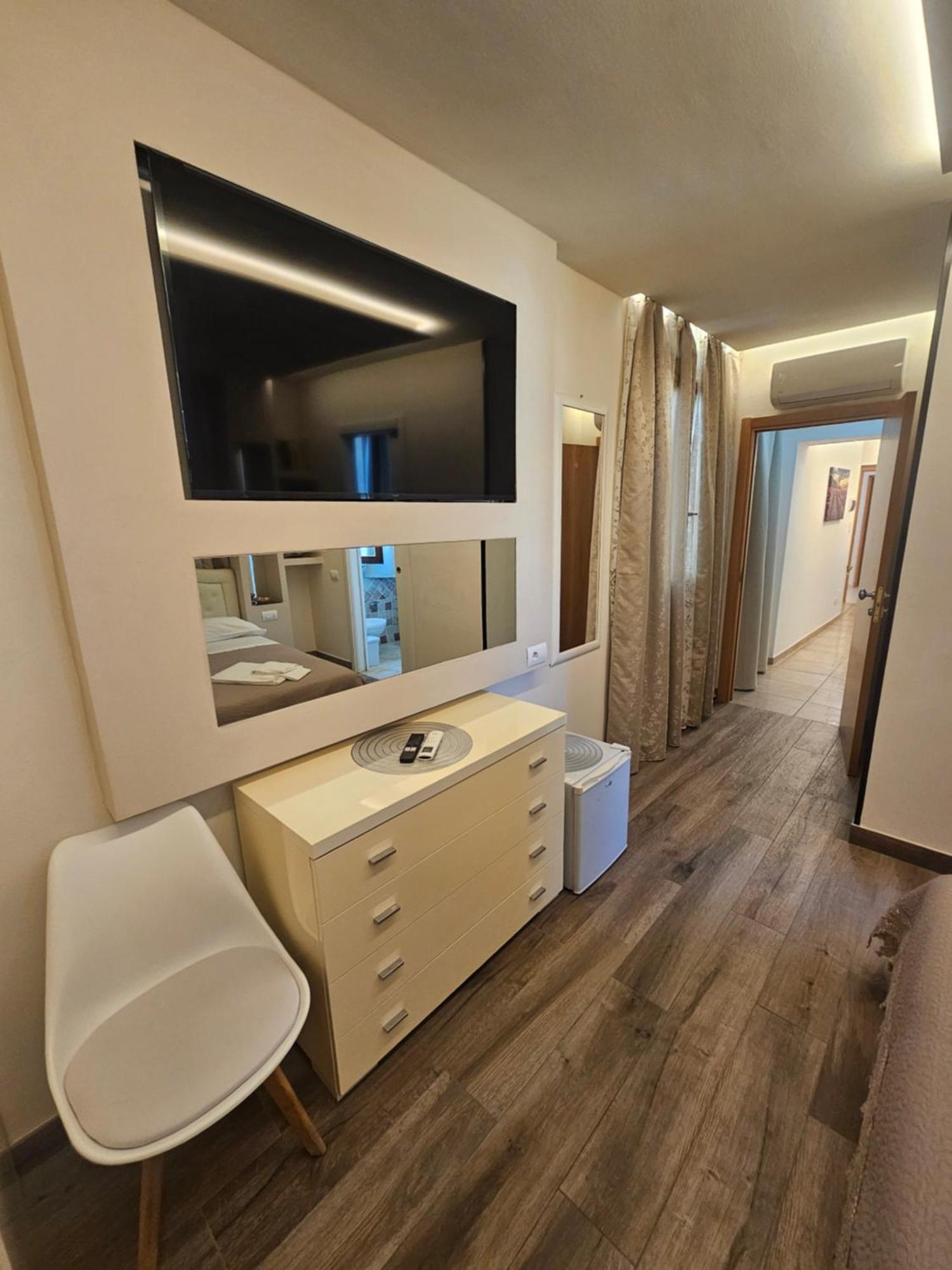 Double Room Private Bathroom