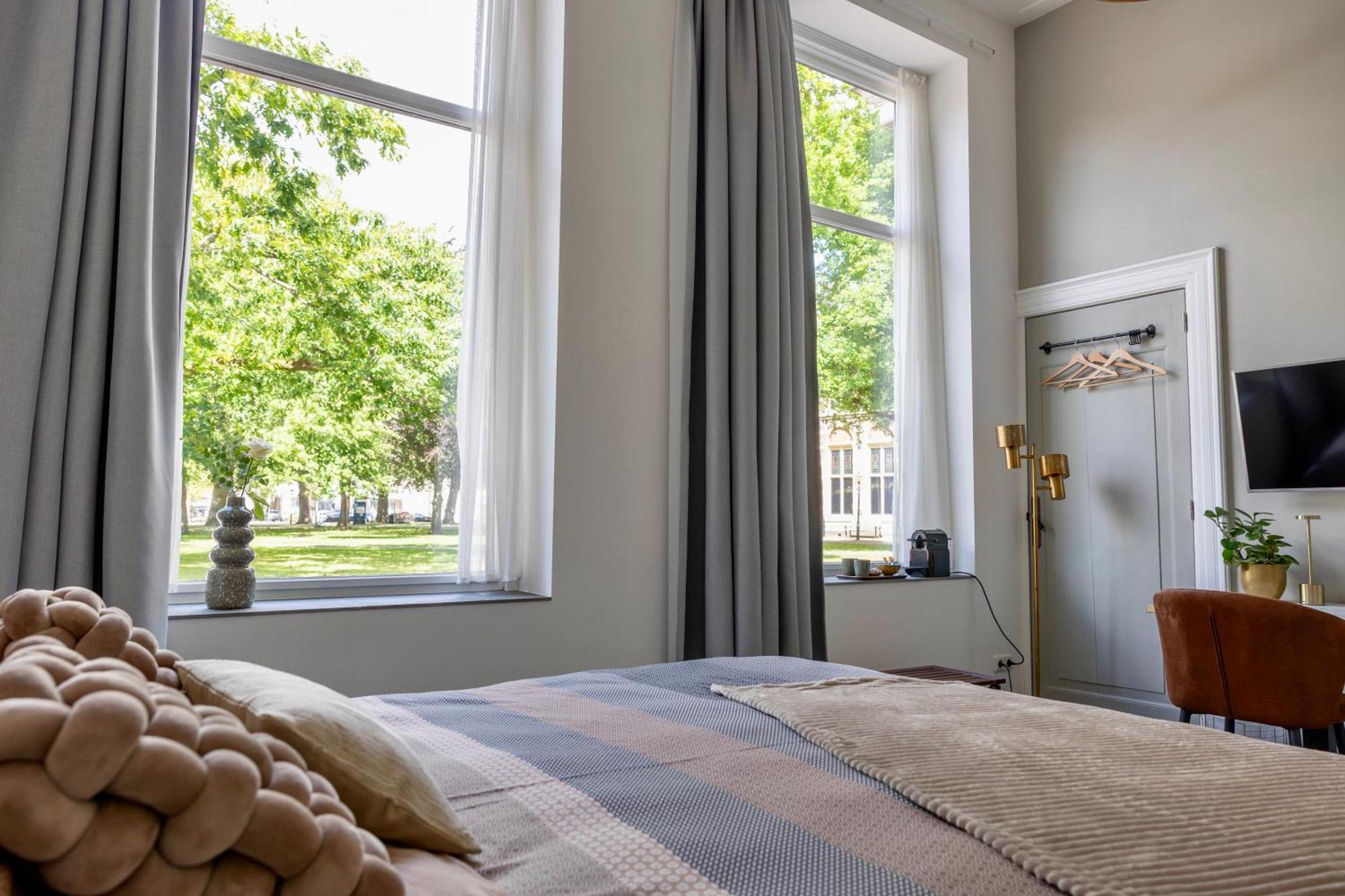 Double Room Private Bathroom