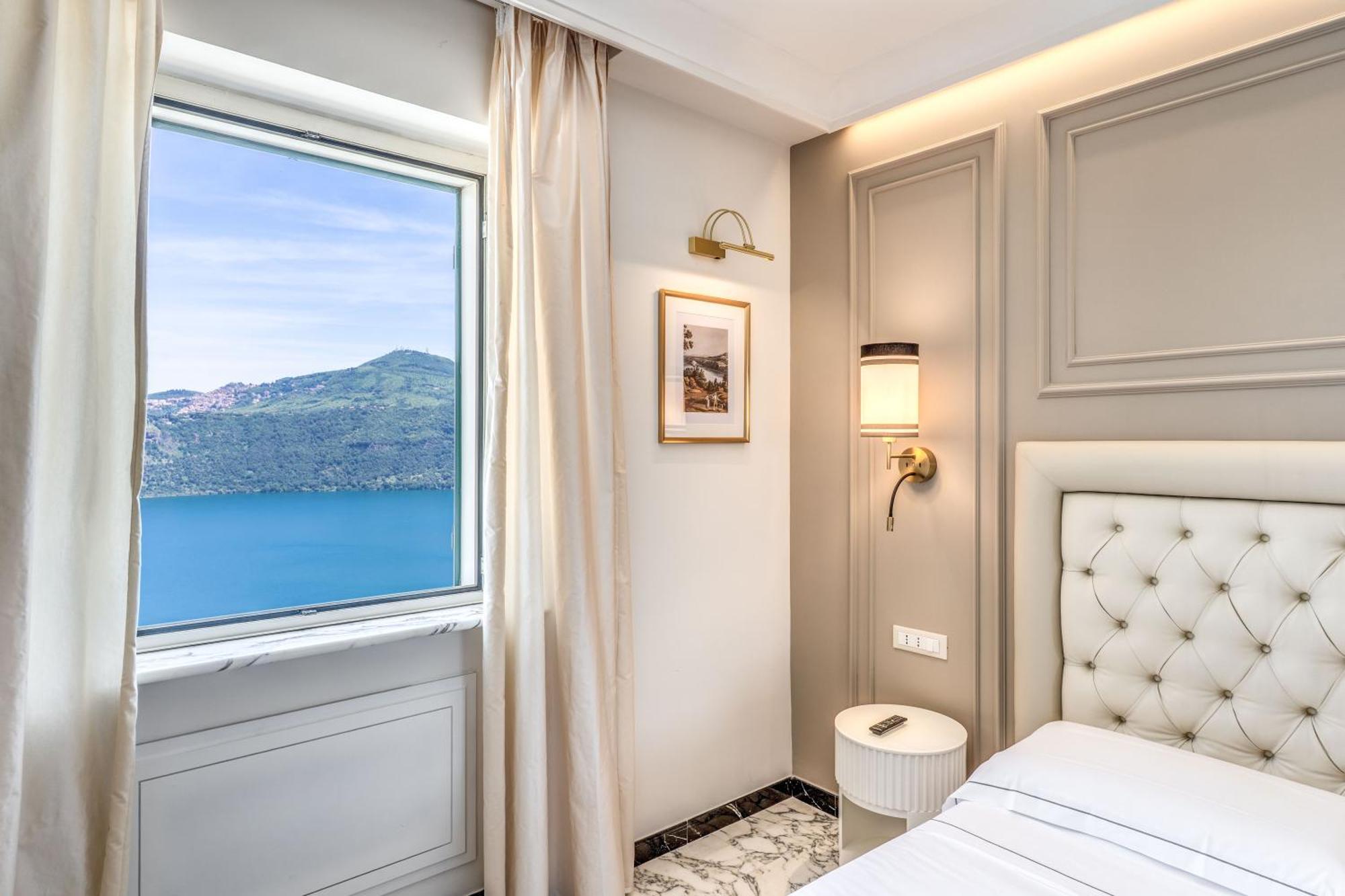 Double Room Lake View