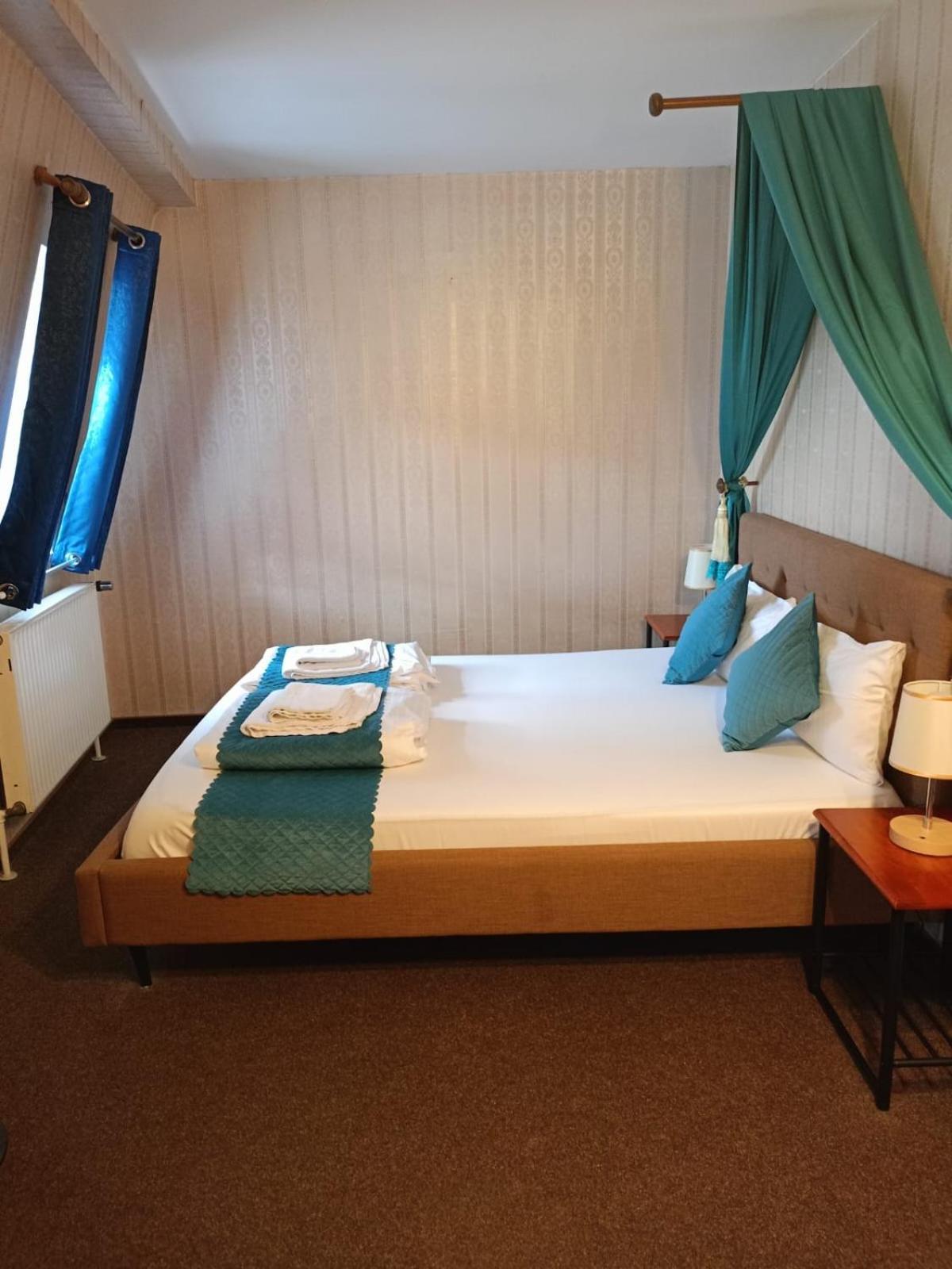 Deluxe Single Room,1685065464:JPEG
