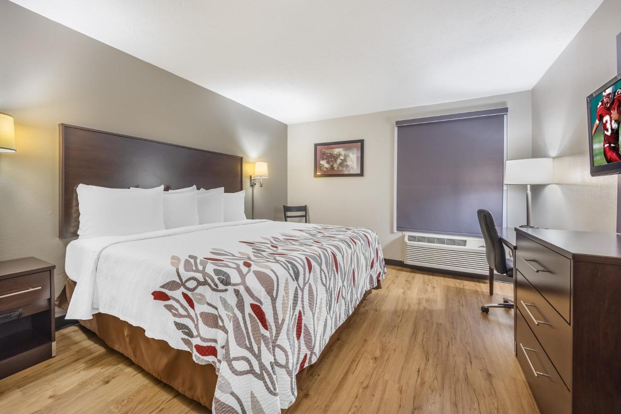 Deluxe King Room Disability Access or Smoke