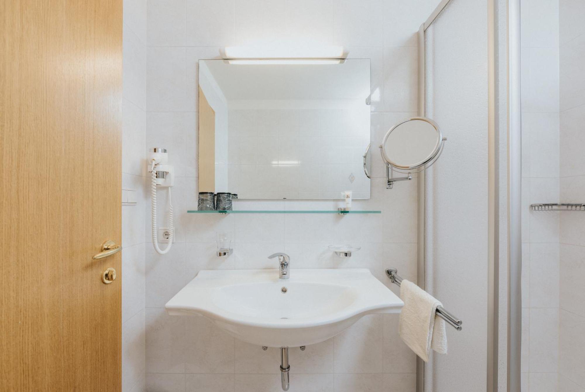Double Room Lake View