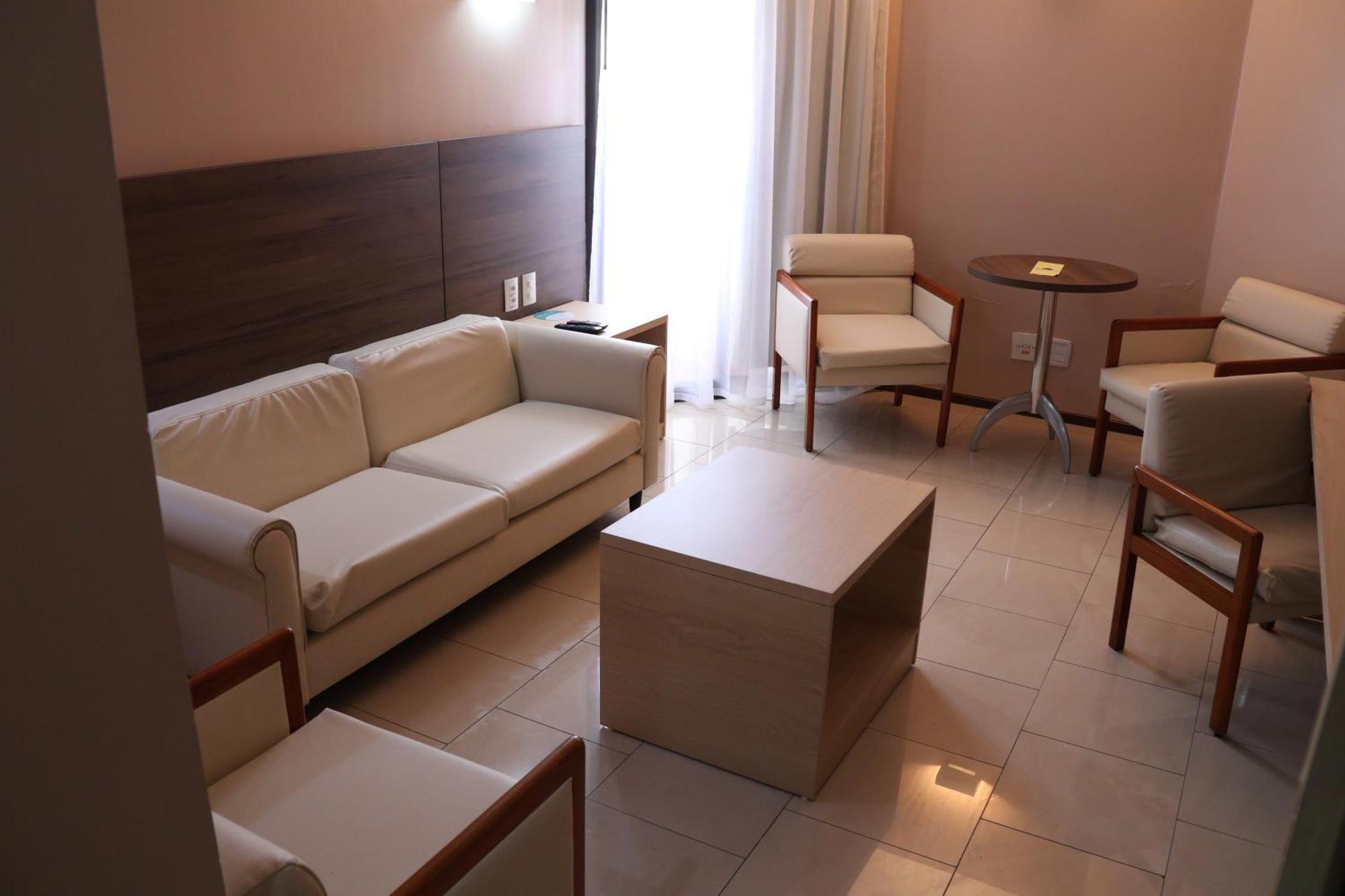 Junior Suite,1685067390:JPEG