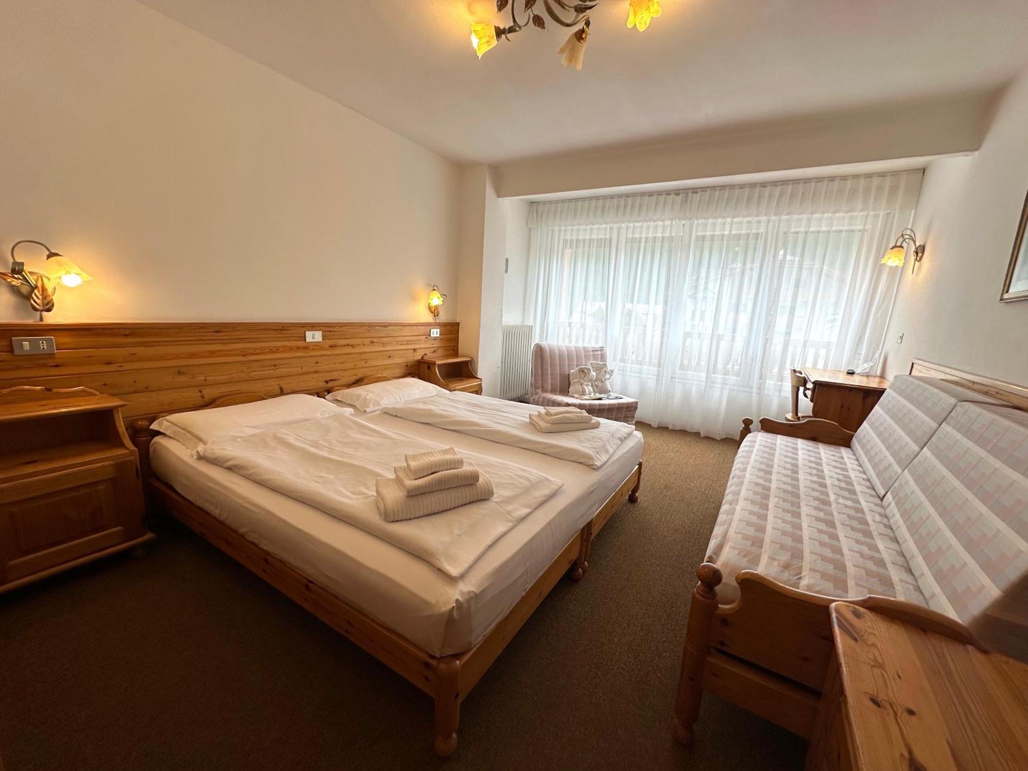 Standard Double or Twin Room,1685071638:JPEG