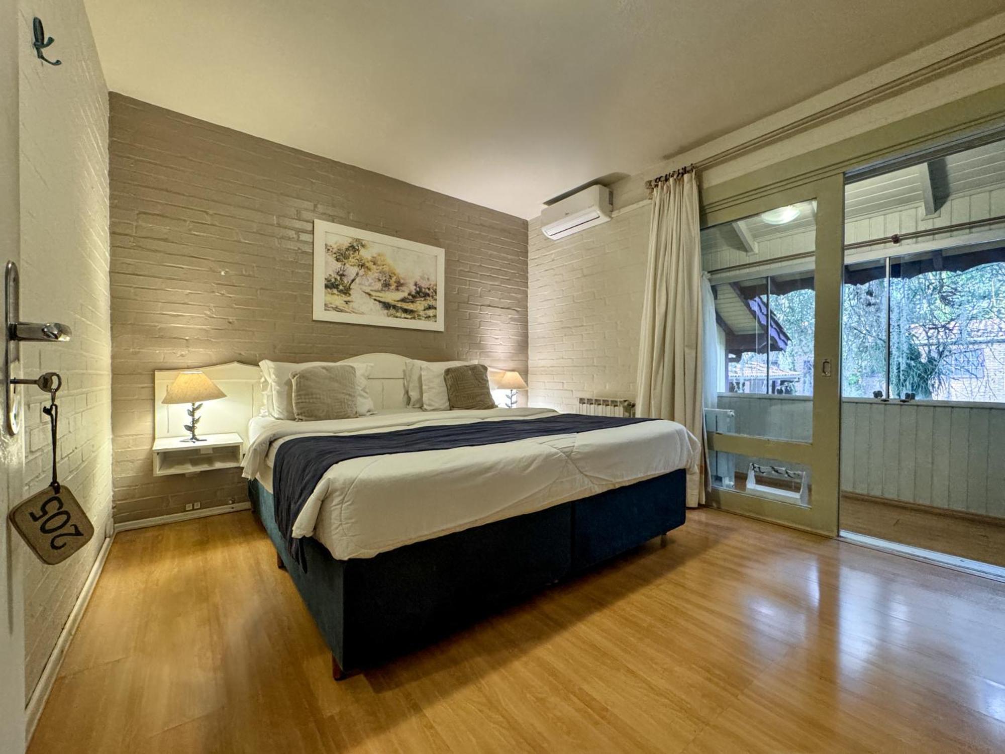 Suite Balcony,1685073387:JPEG