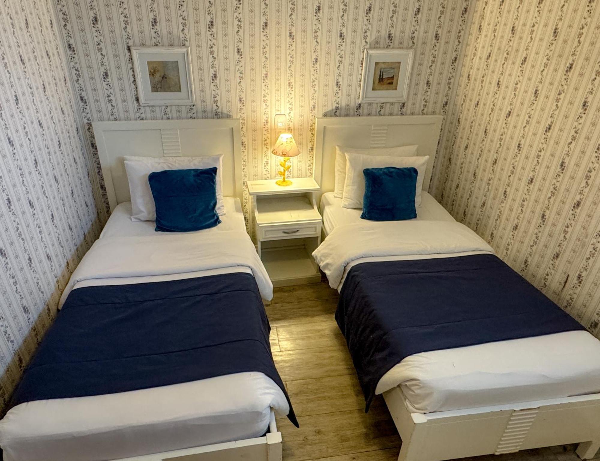 Luxury Quadruple Room,1685073384:JPEG