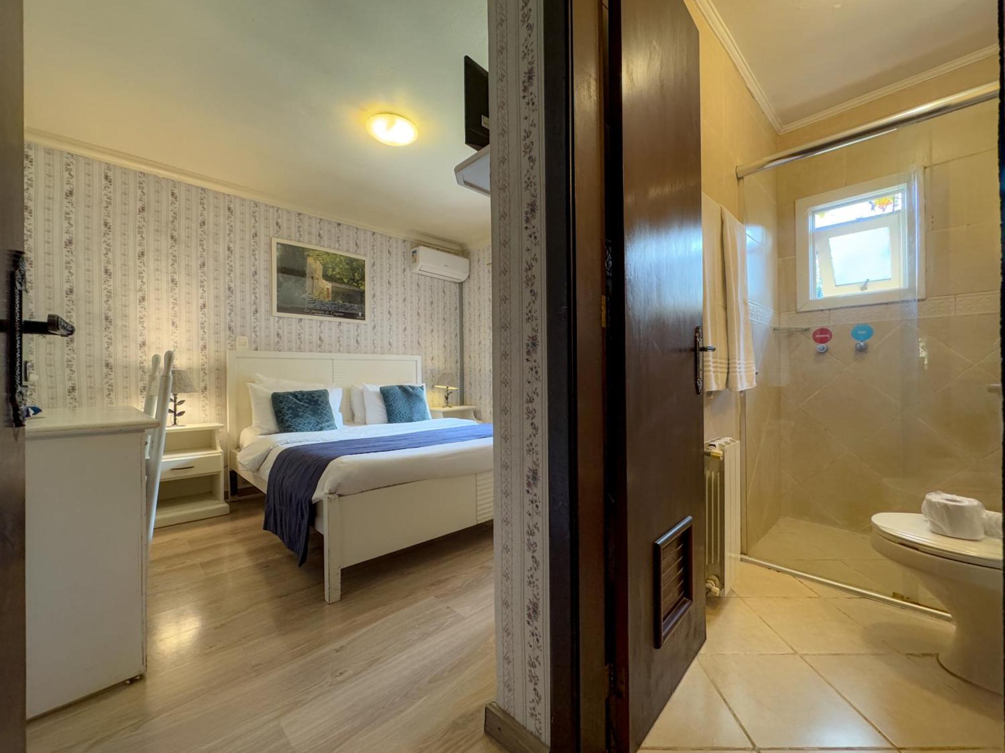 Quarto Casal Deluxe,1685073381:JPEG
