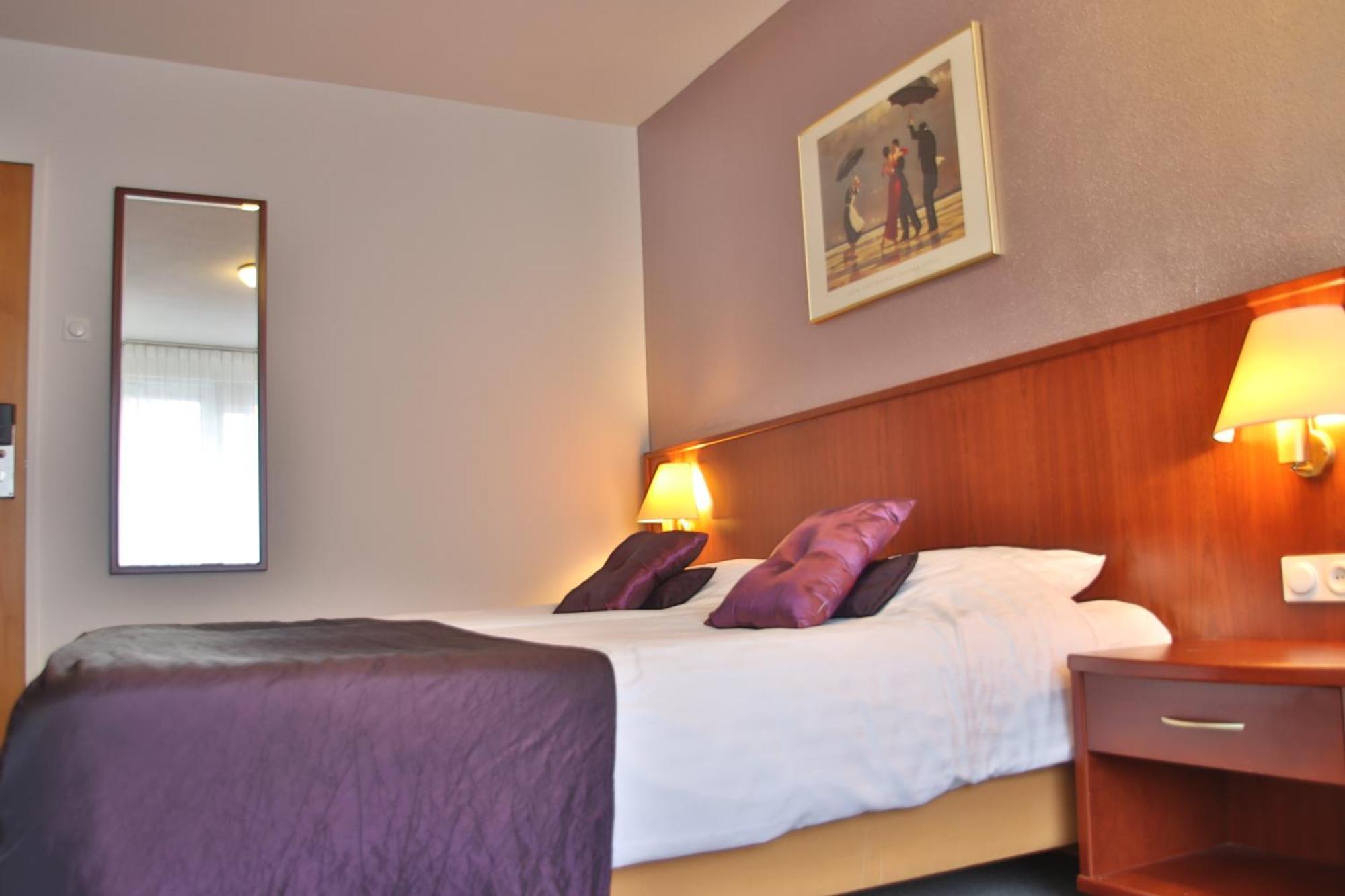 Double Room Private Bathroom