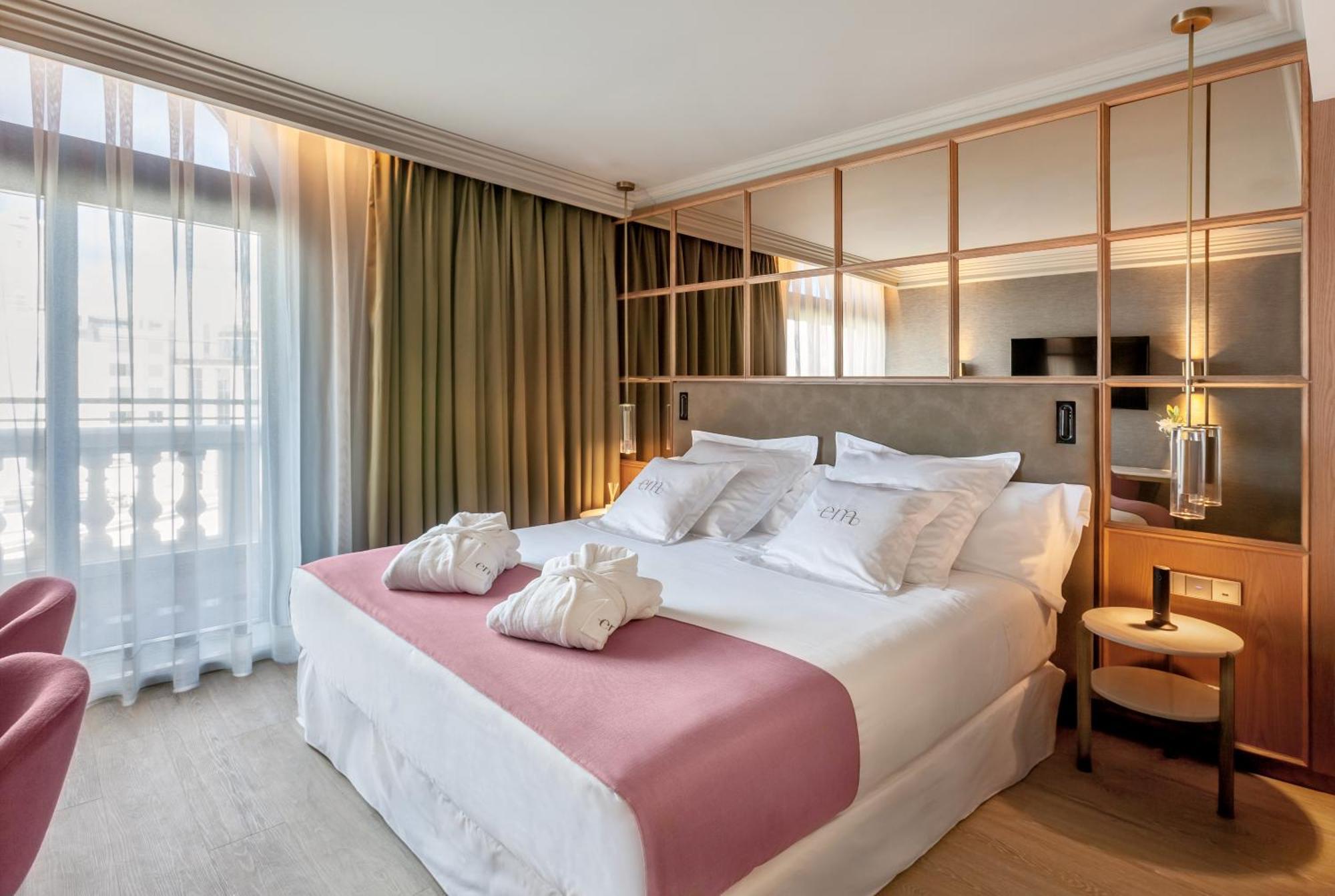 Premium King Room Balcony