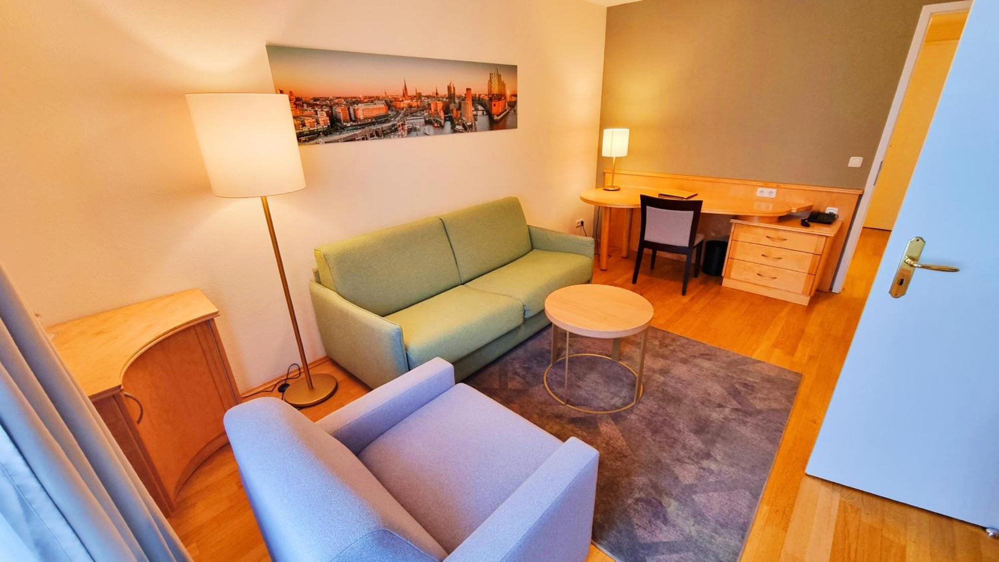 Large Twin Room,1686423370:JPEG