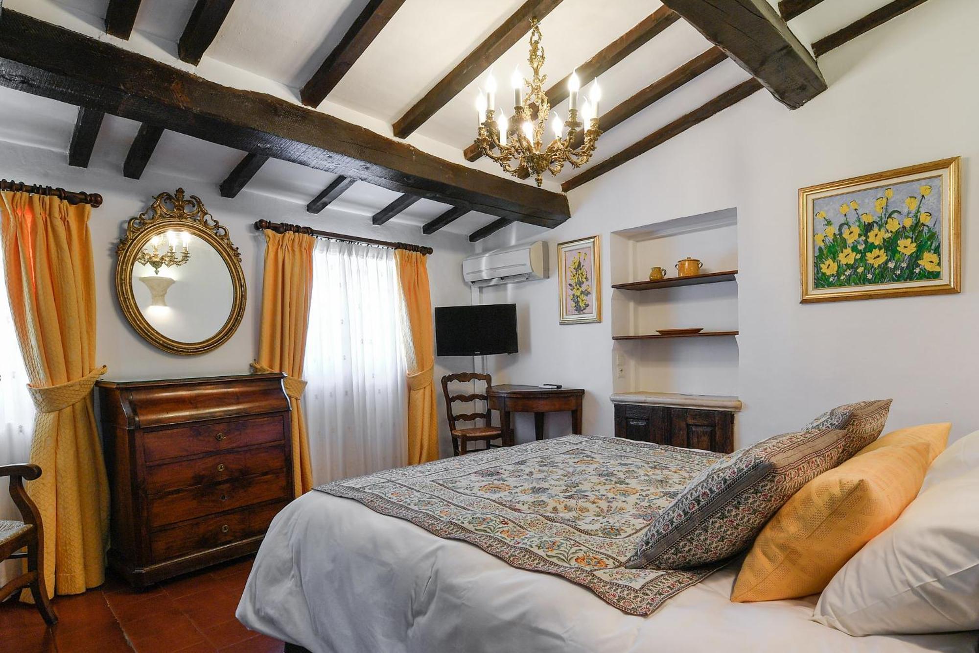 Classic Room