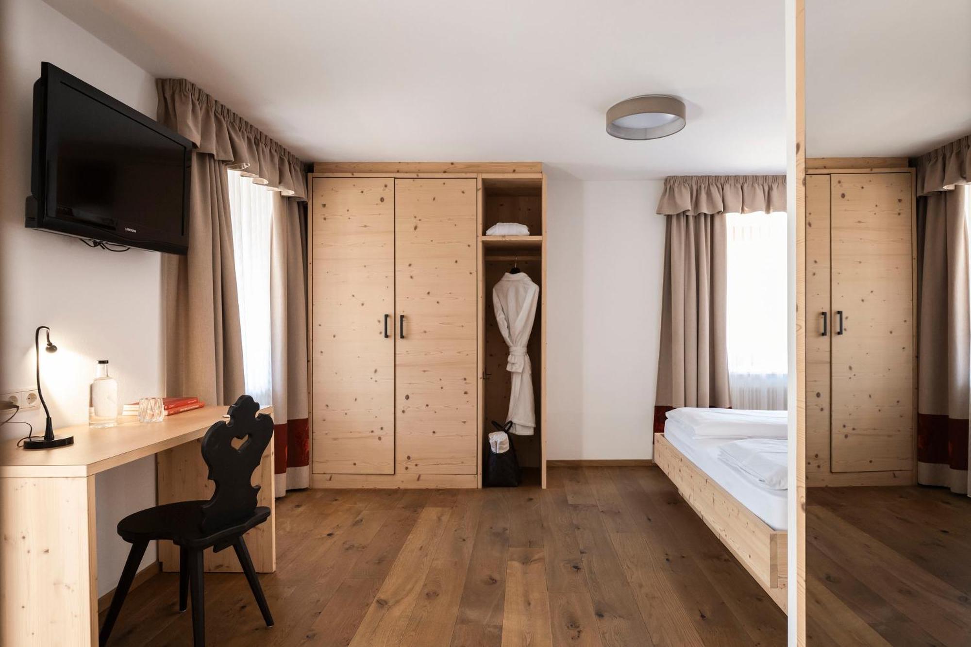 Classic Double Room