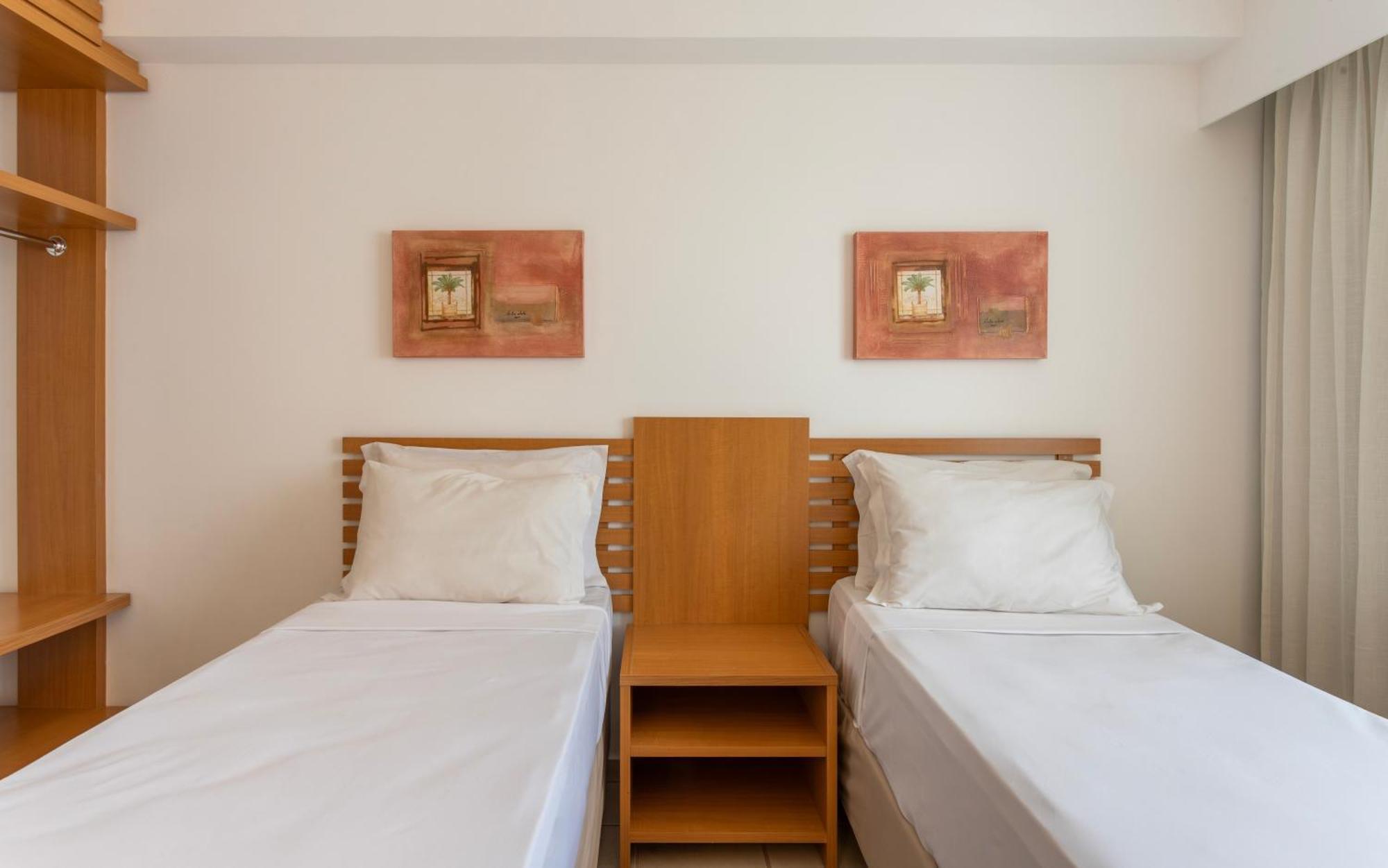 Master Suite Access to Hot Park Parque das Fontes