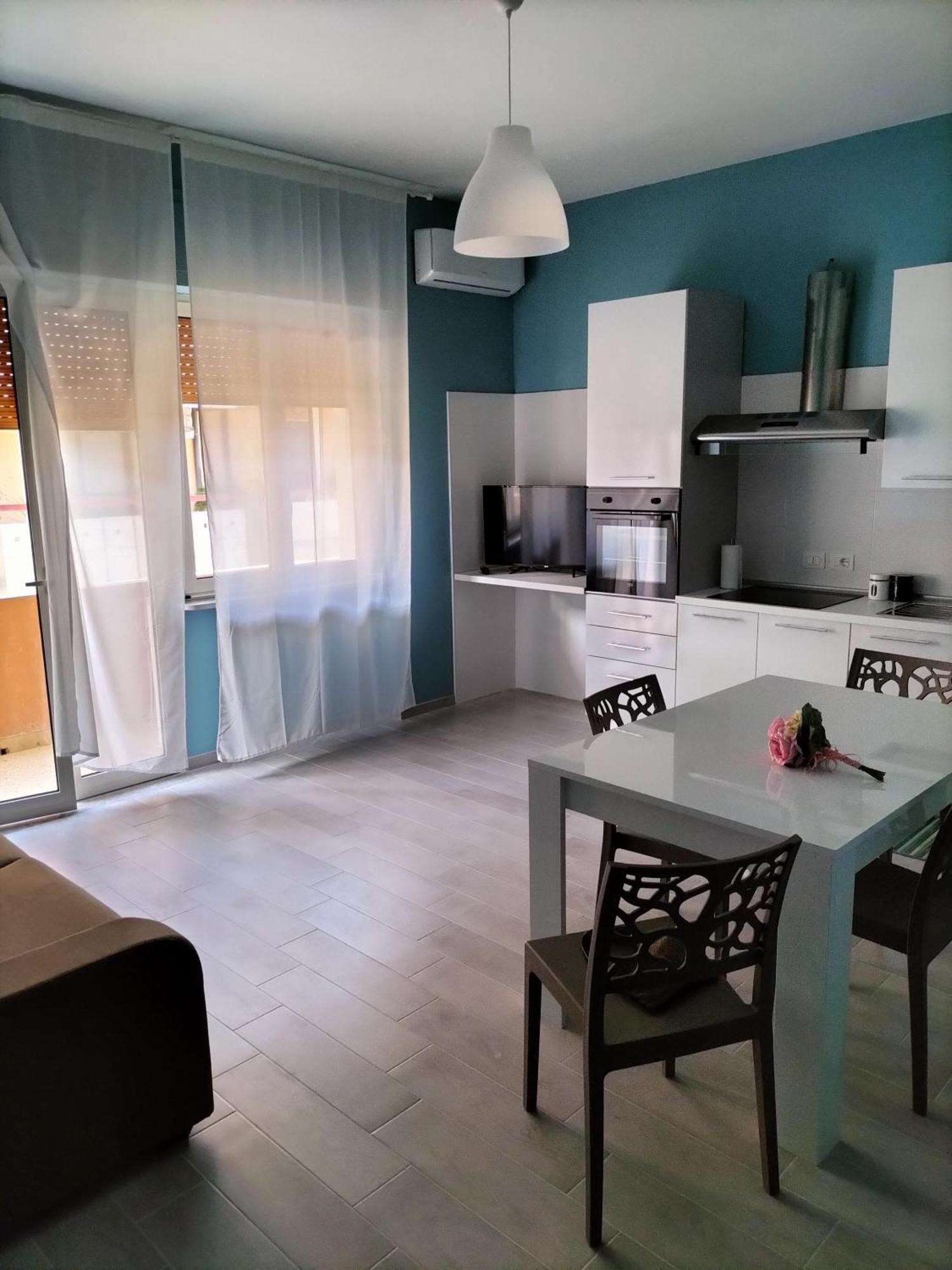 Two-Bedroom Apartment,1686505405:JPEG