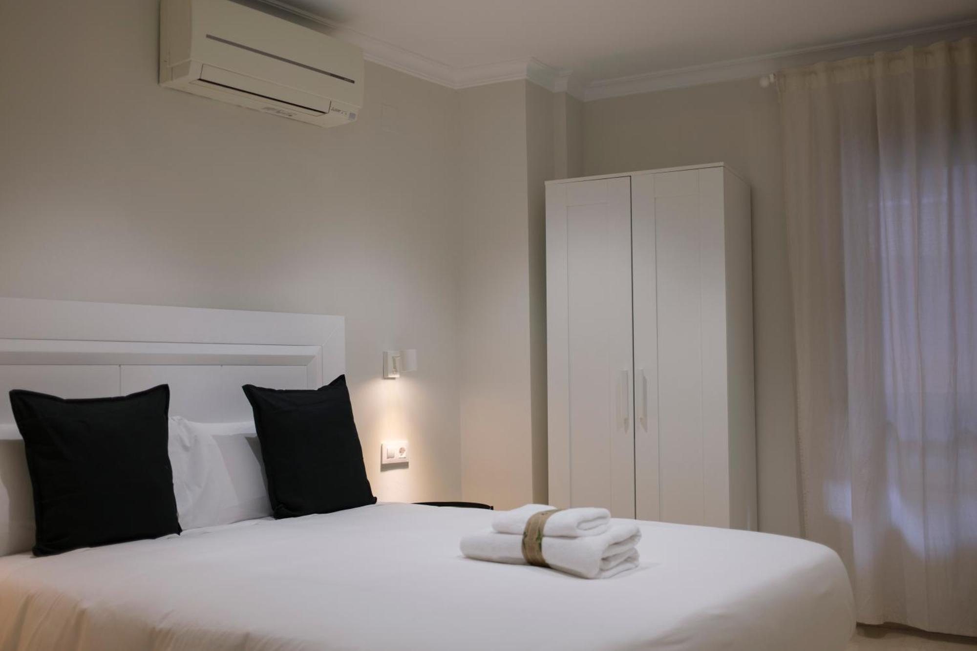 Two-Bedroom Apartment City View