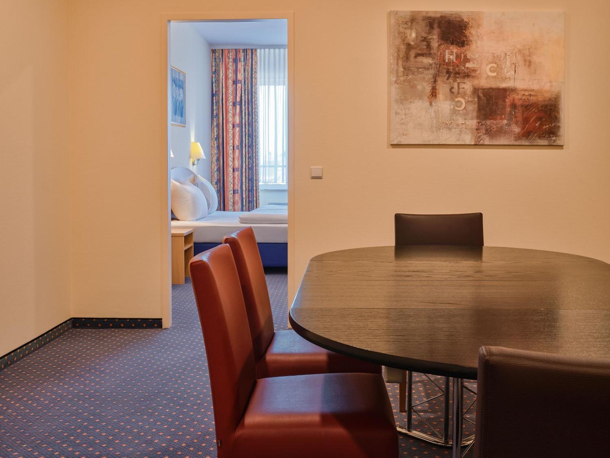 Business Suite,1687449509:JPEG
